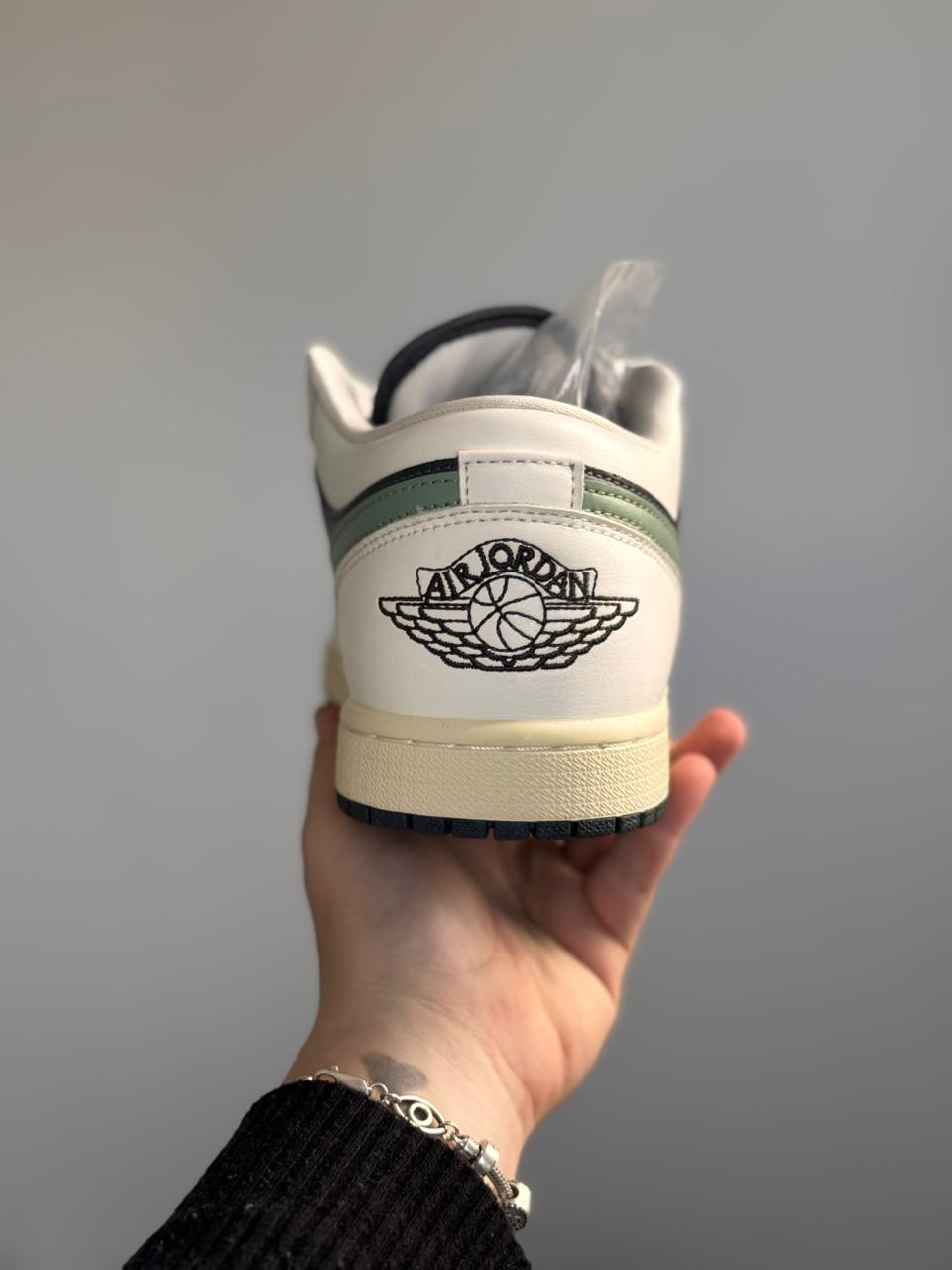 Nike Air Jordan 1 Low "Jade Smoke" (Pronta entrega, 40,5)