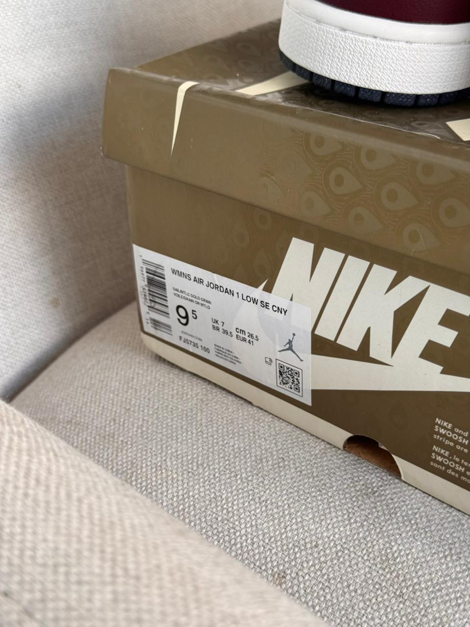 Nike Air Jordan 1 Low "Year of the Dragon" (Pronta entrega, 39,5 e 41)