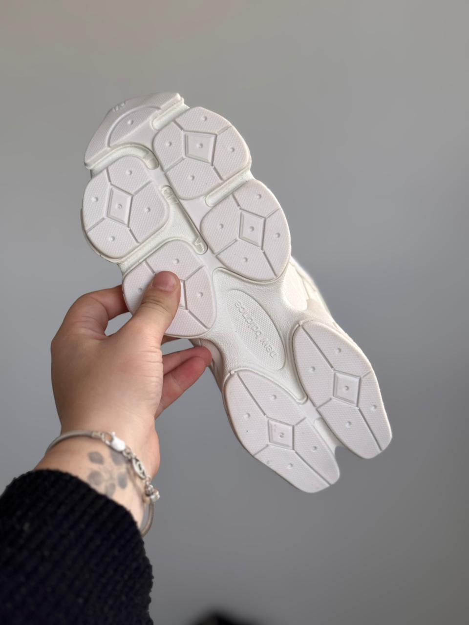 New Balance 9060 "Silver Grey" (Pronta entrega, 35)