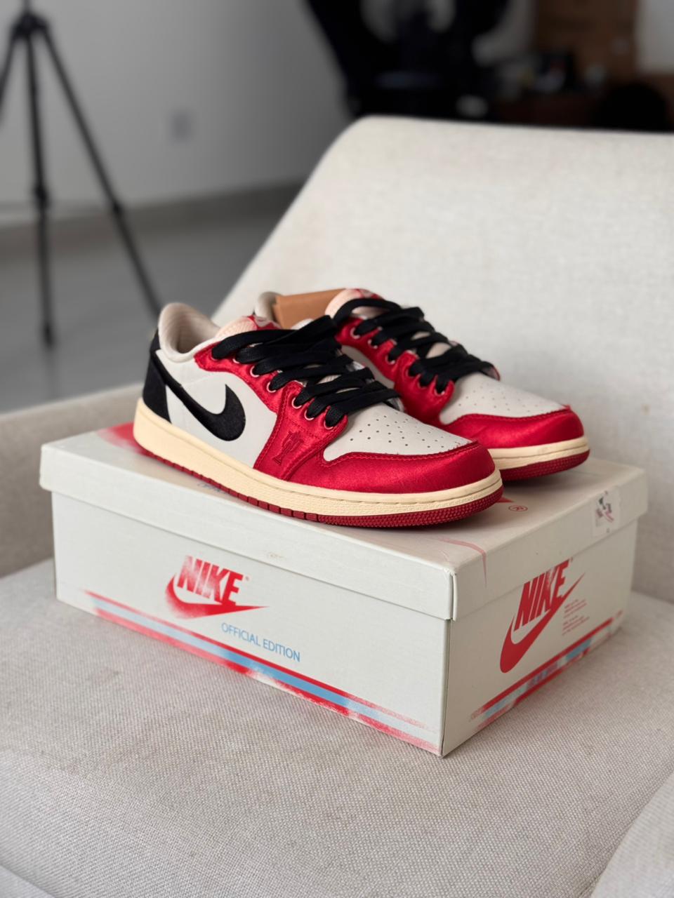 Nike Air Jordan 1 Retro Low "Trophy Room Away" (Pronta entrega, 41)