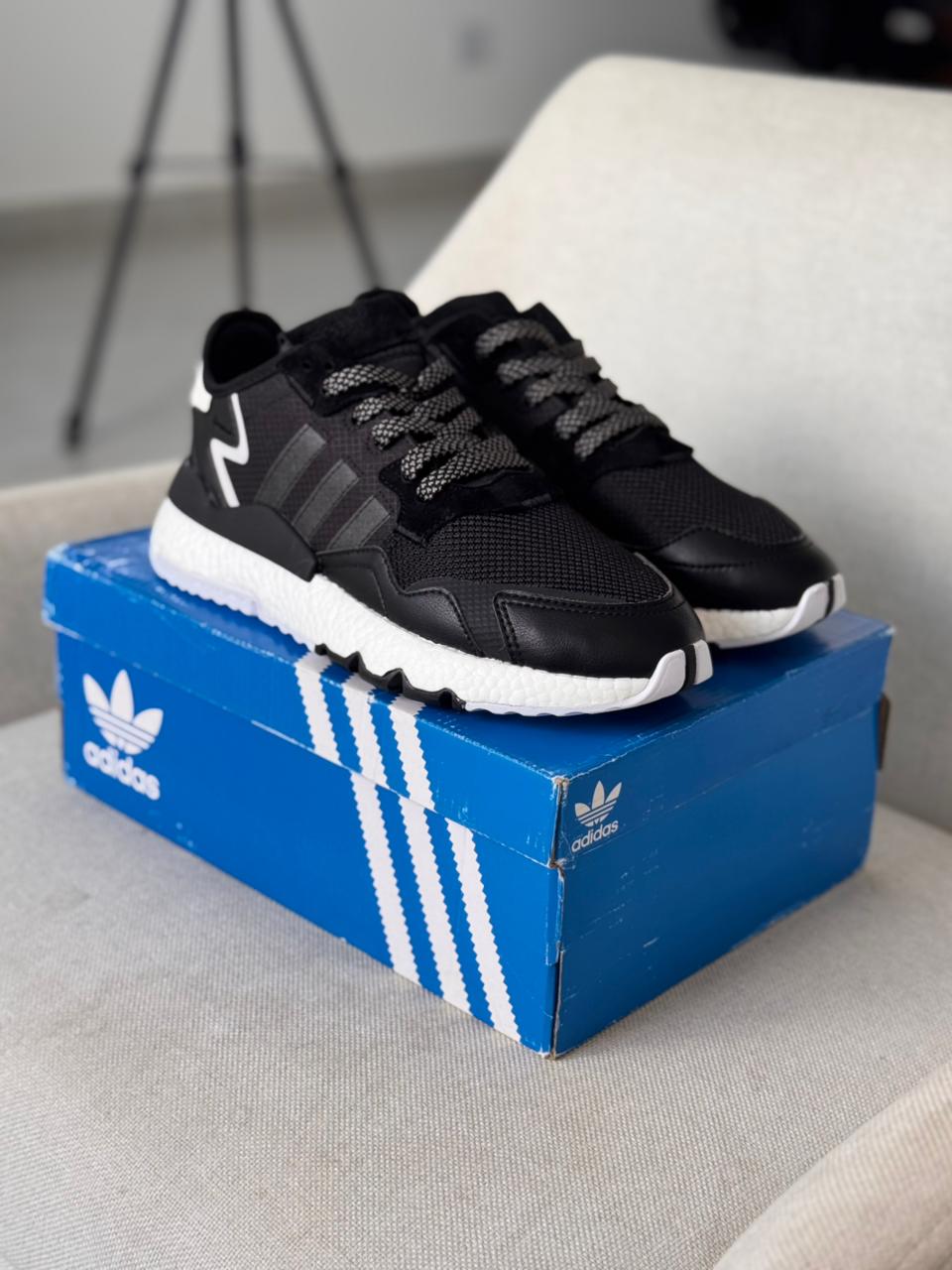 Adidas Nite Jogger "Core Black" (Pronta entrega, 40)