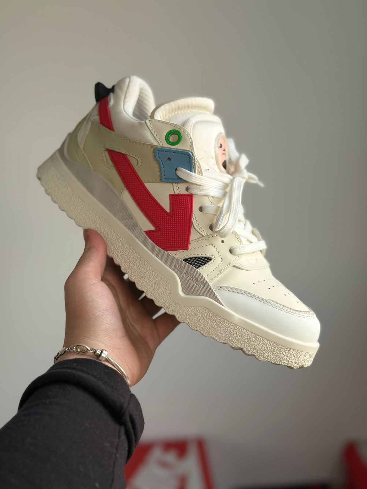 Off White Sponge Mid Leather (40/41, Pronta Entrega)