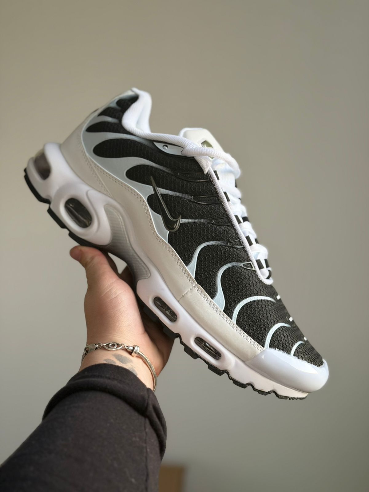 Air Max TN Plus Killer Whale (43, Pronta Entrega)