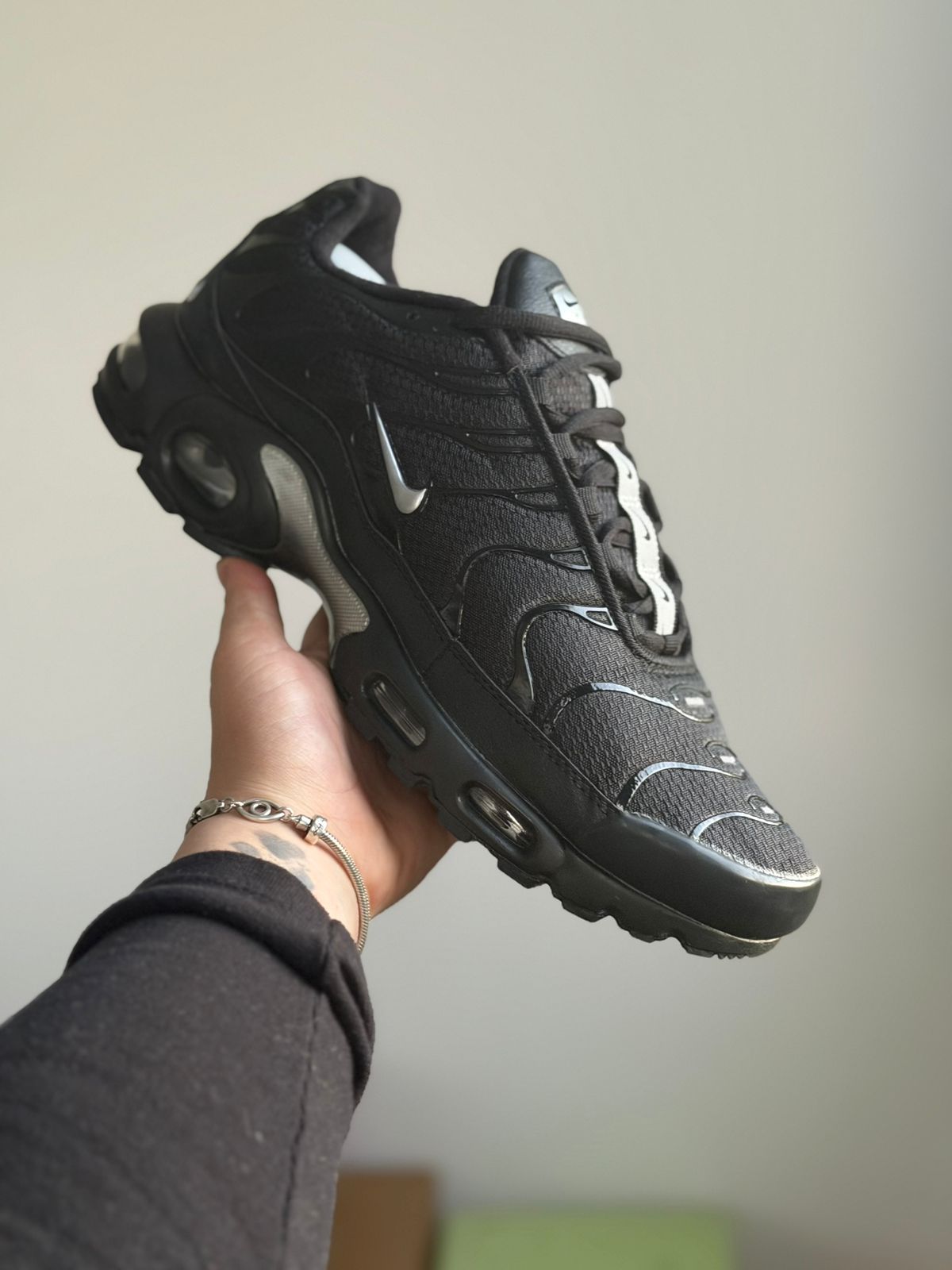 Air Max TN Plus Black Silver (42/43, Pronta Entrega)