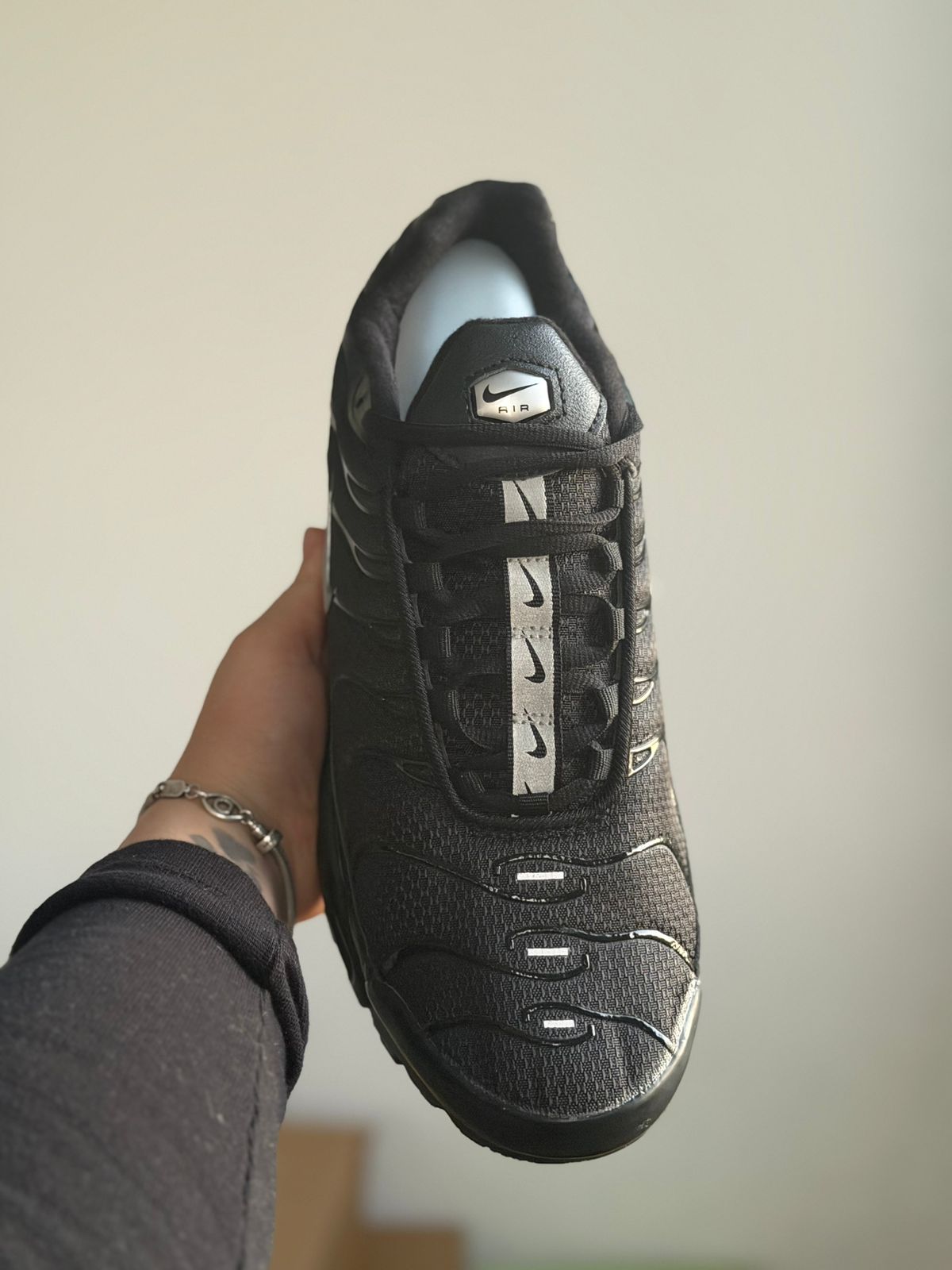 Air Max TN Plus Black Silver (42/43, Pronta Entrega)