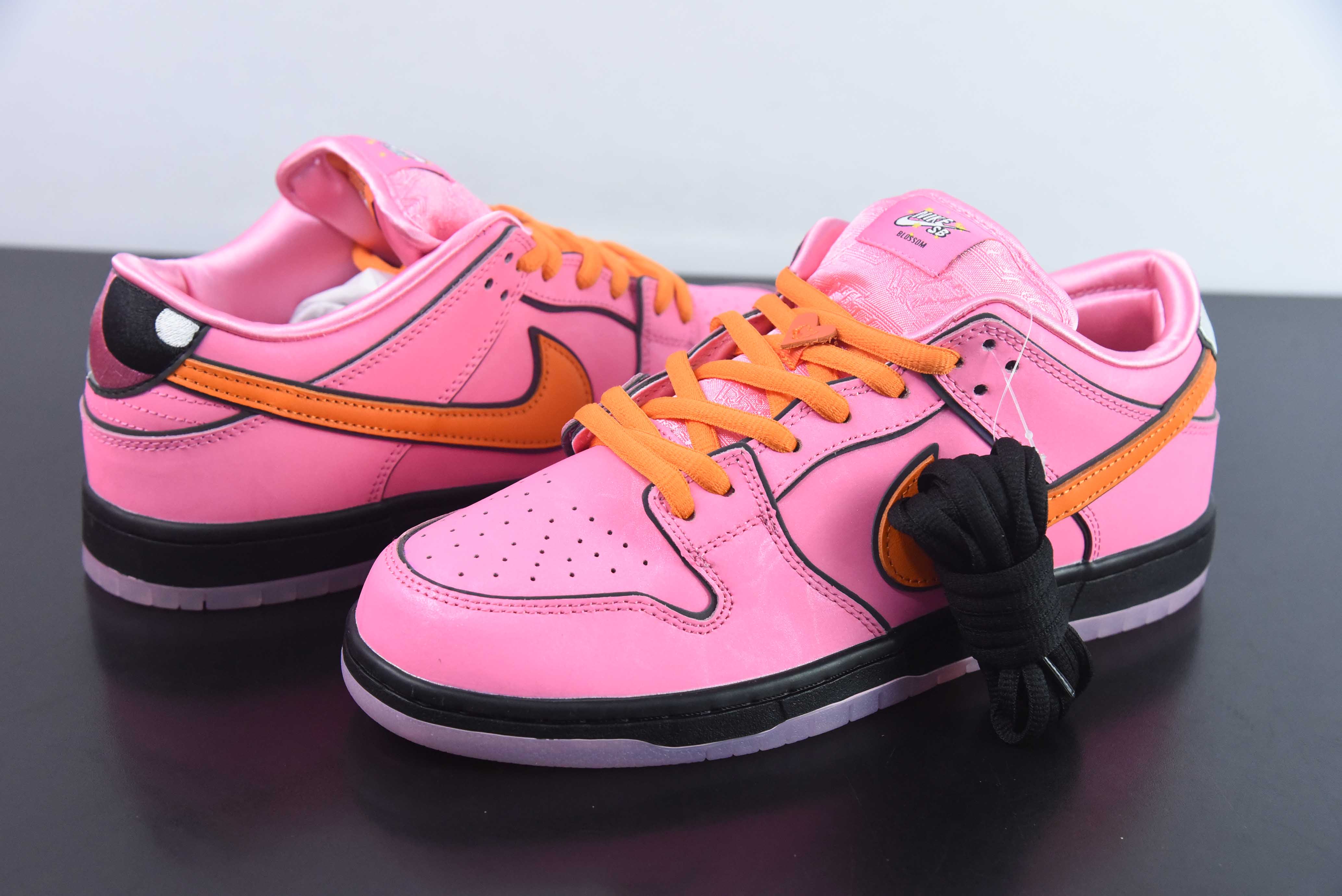 Nike Dunk Low The Powerpuff Girls (Meninas Super Poderosas)