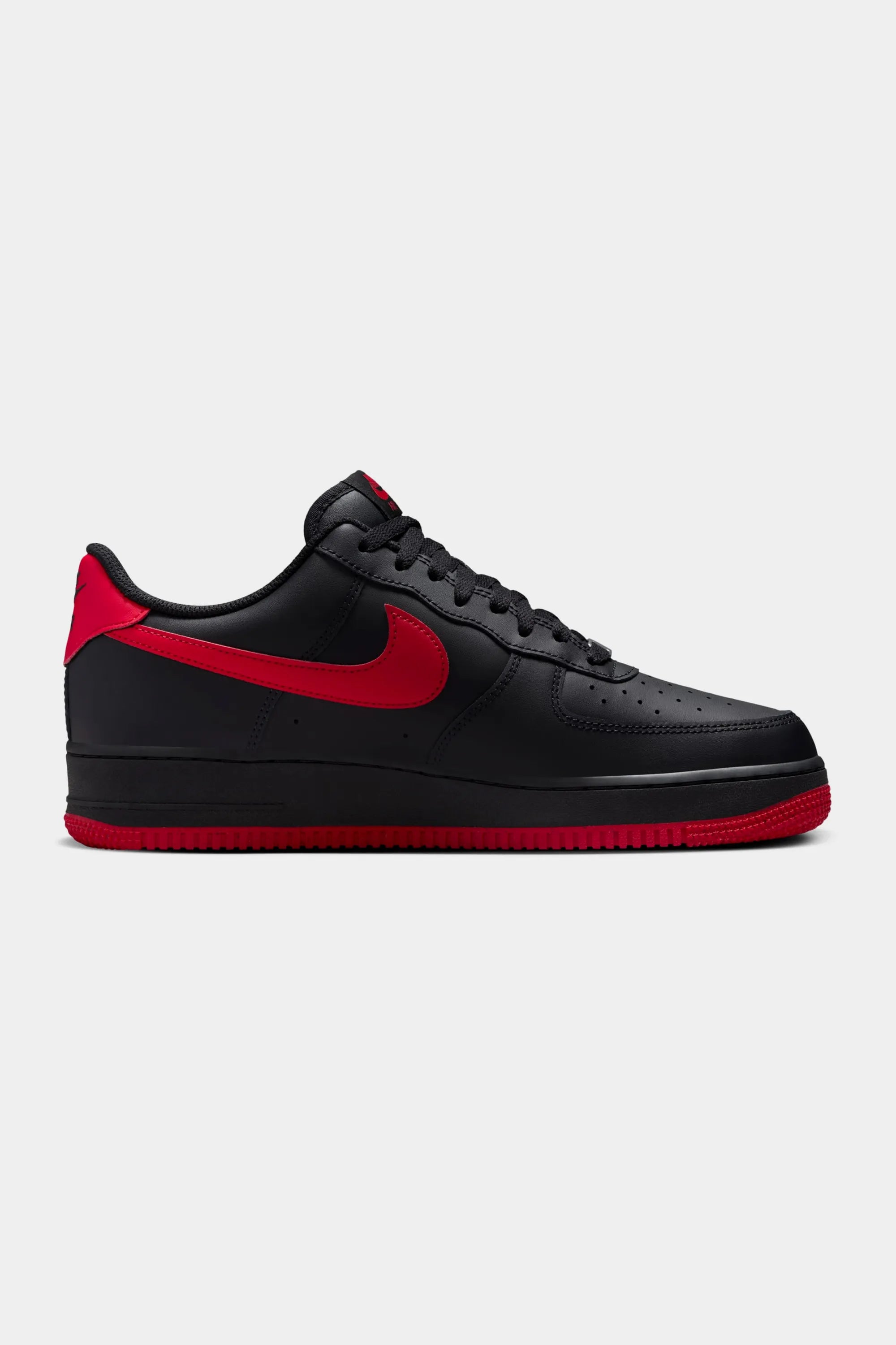 Nike Air Force 1 '07 "Black Red"