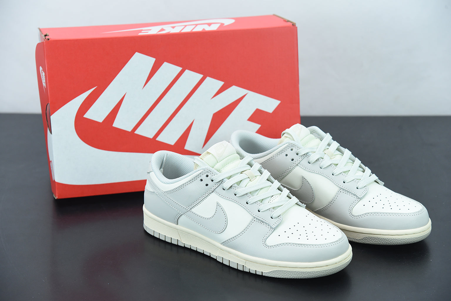 Nike Dunk Low “Light Bone”