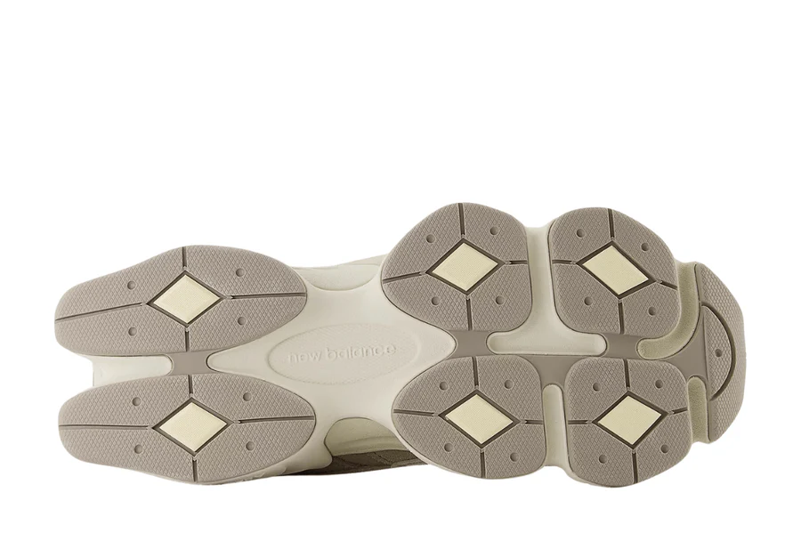 New Balance 9060 Mushroom "Arid Stone Bege"