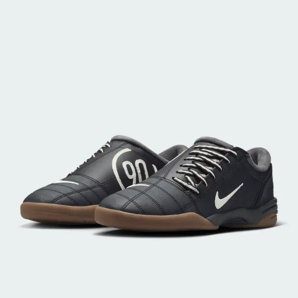 Nike Total 90 SP Black Gum