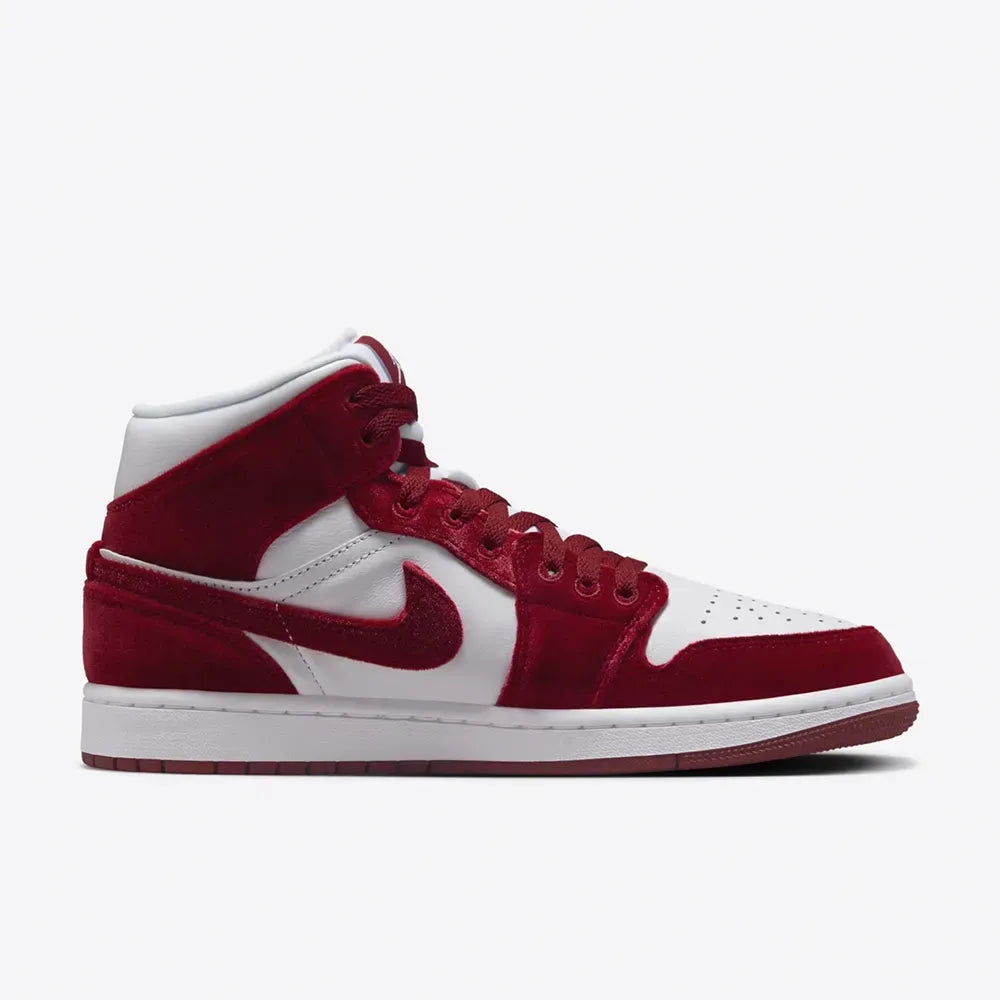Nike Air Jordan 1 Mid SE "Red Velvet"