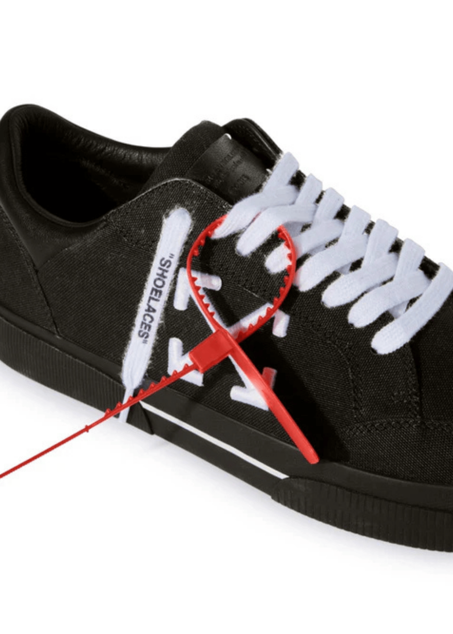 Off white shoes Vulcanized "Black"