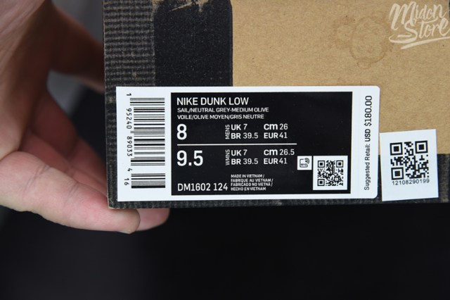 Nike SB Dunk Low x off-white 22/50