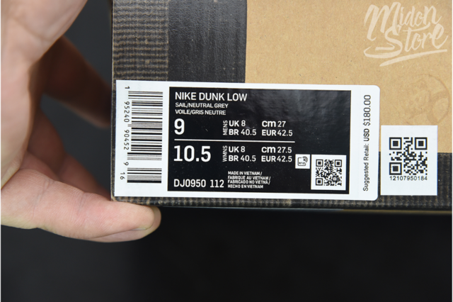 Nike SB Dunk Low x off-white 18/50