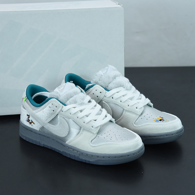 Nike sb dunk low white deals ice