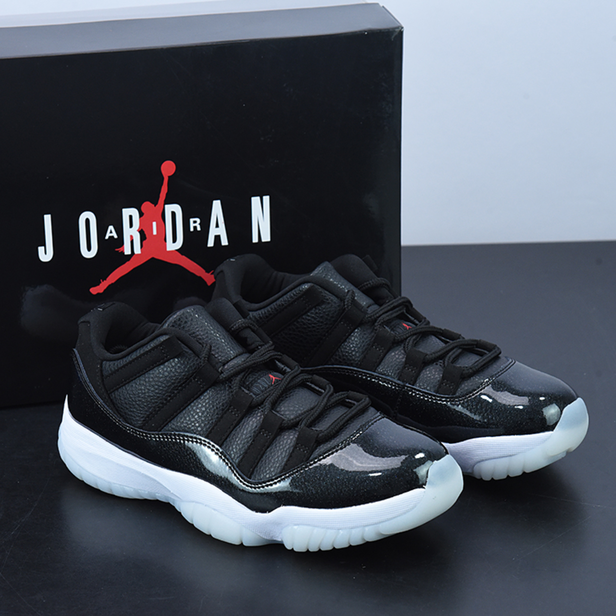 Nike Air Jordan 11 Retro Low "72-10"