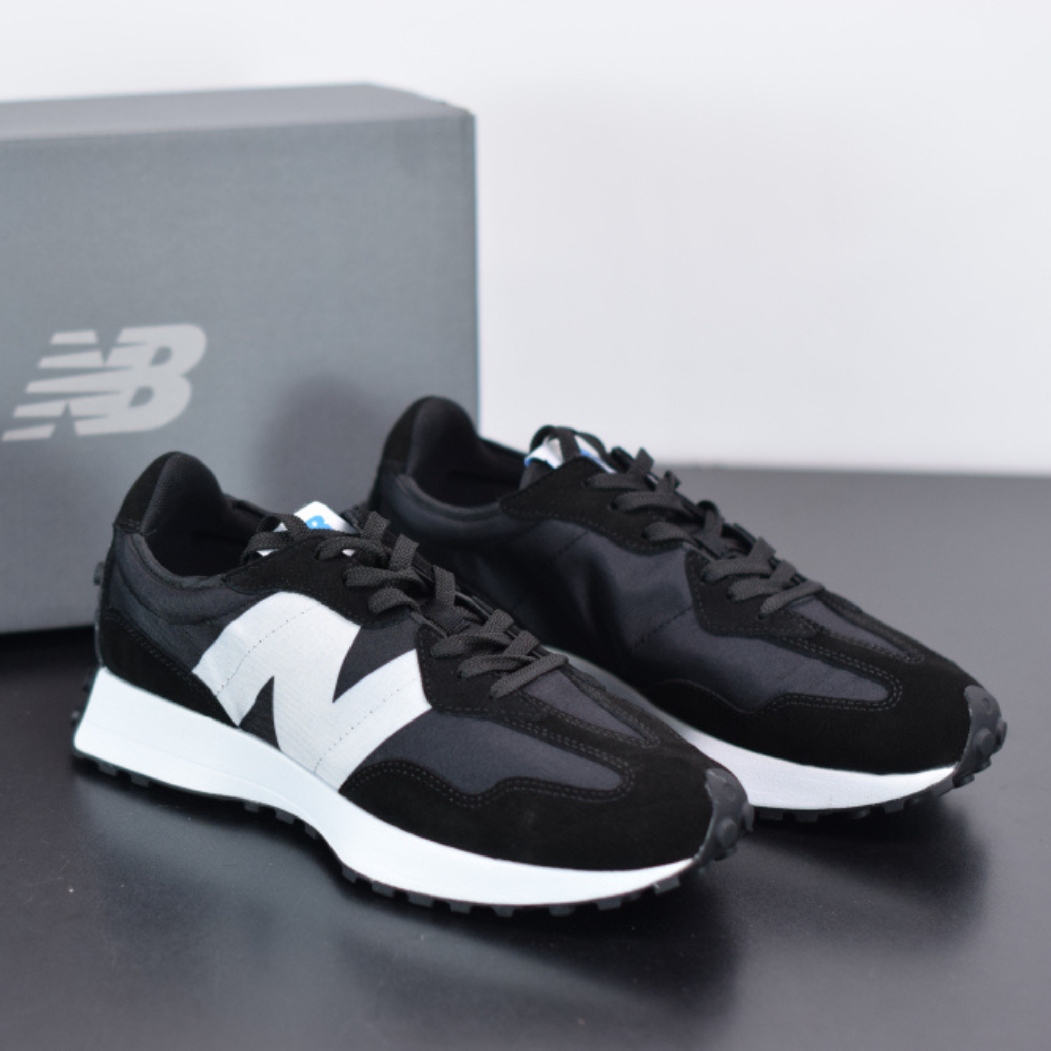 New Balance WS327SFC