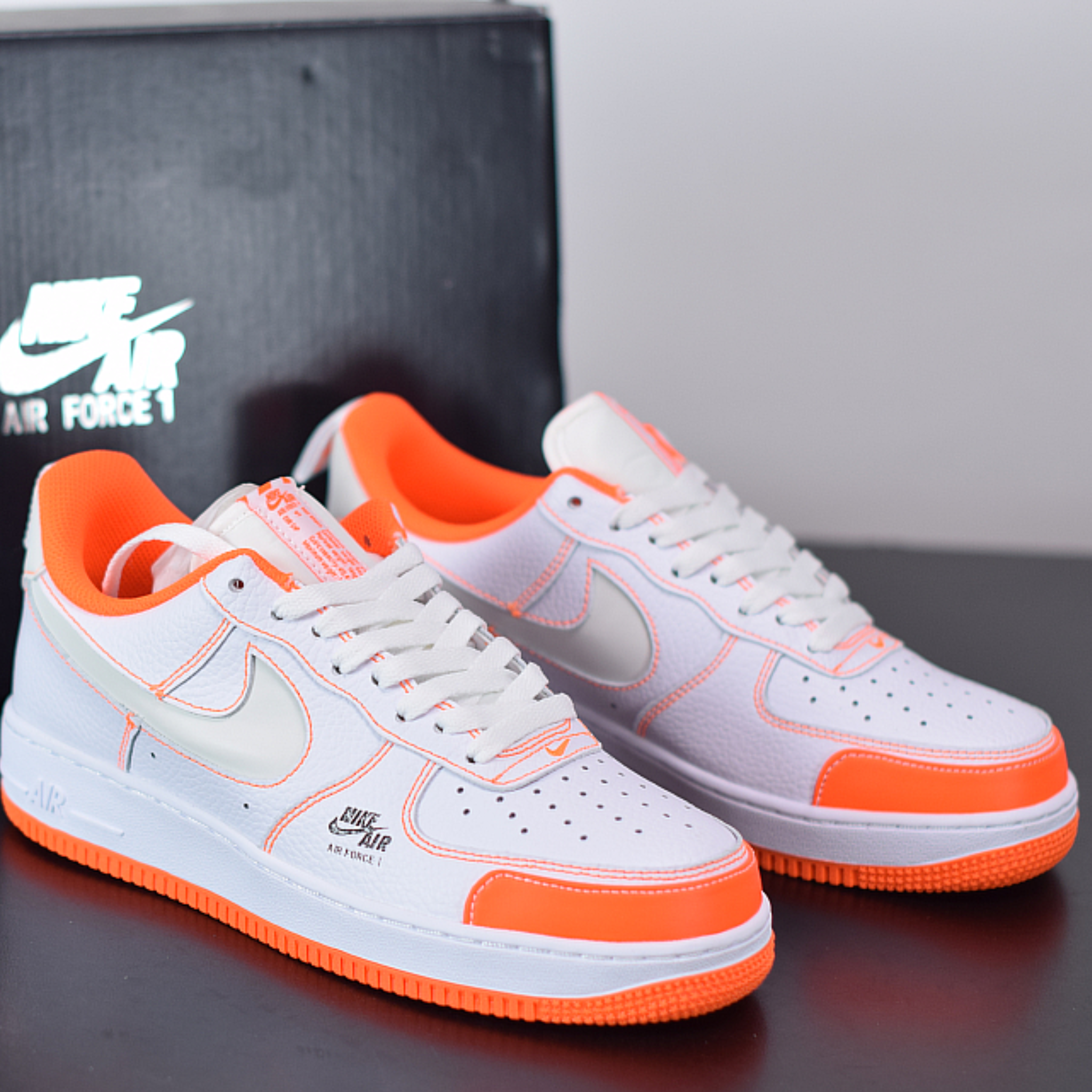 Nike Air Force 1 LV8 Utility "White Orange"