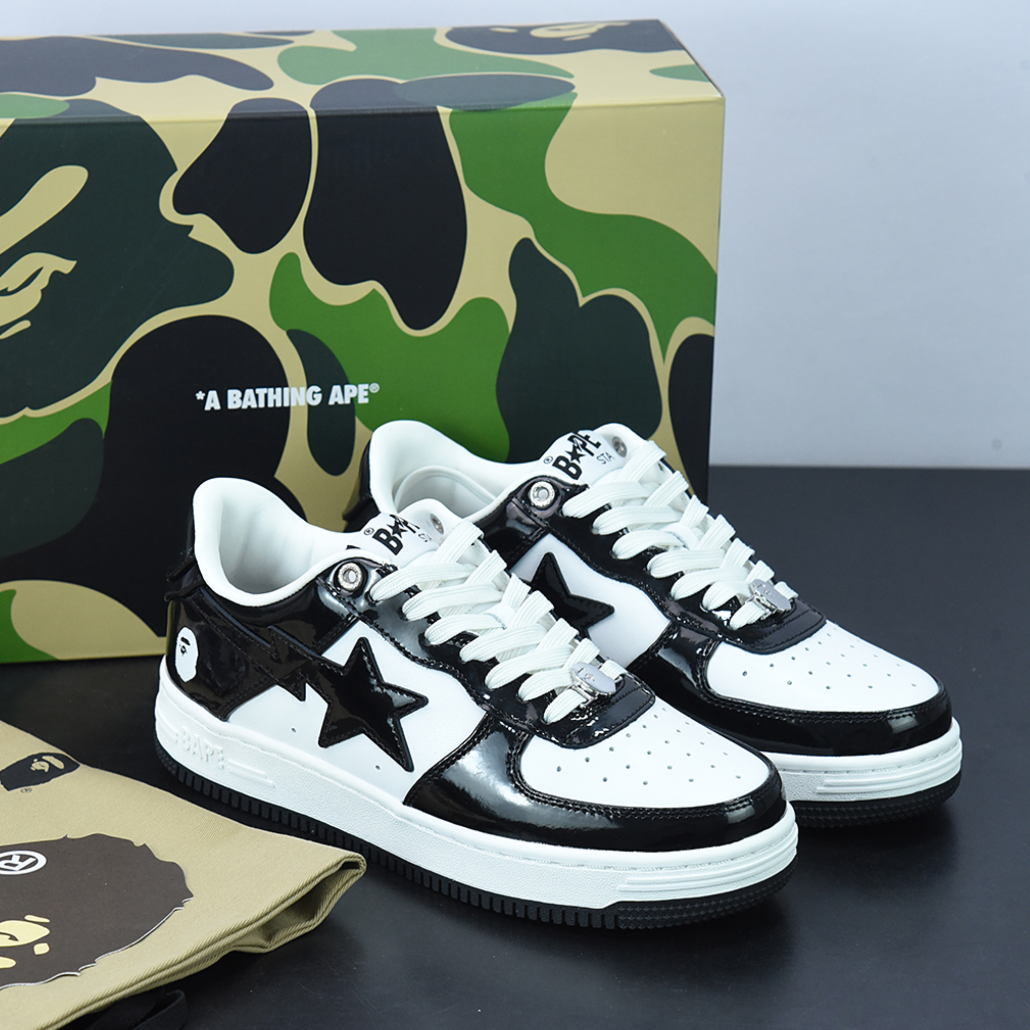 A Bathing Ape BAPE STA™ "White/Black"