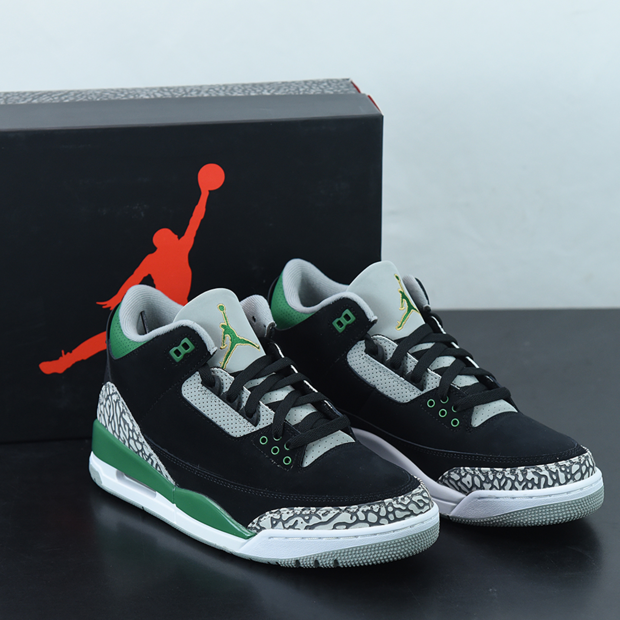 Nike Air Jordan 3 "Pine Green"