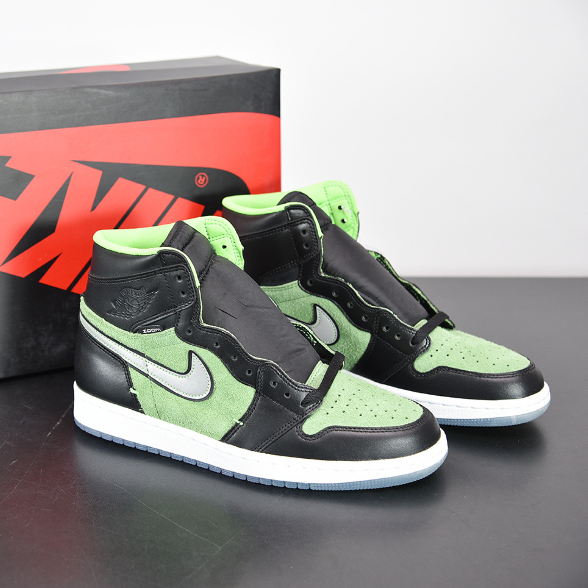 Nike Air Jordan 1 Retro High Zoom "Zen Green"