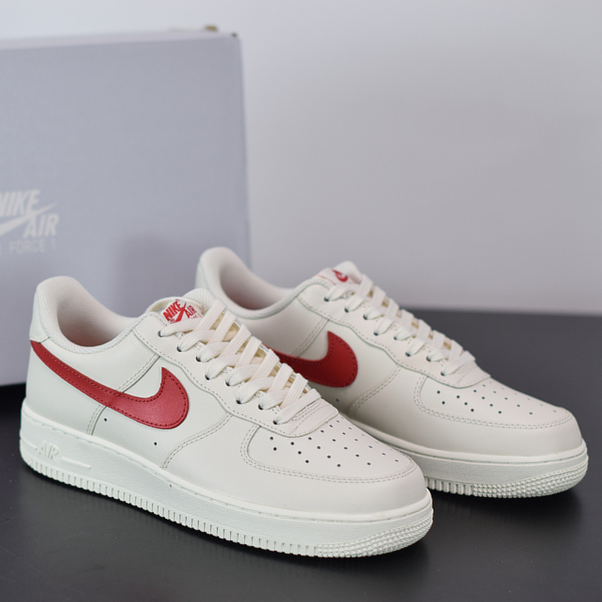 Nike Air Force 1  07 White Red