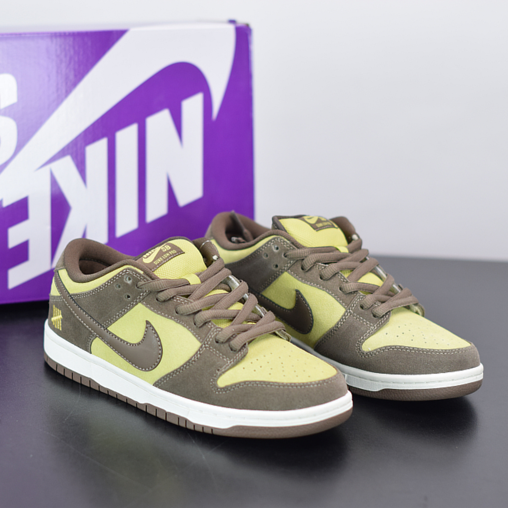 Nike SB Dunk Low Pro "Brownish Yellow"