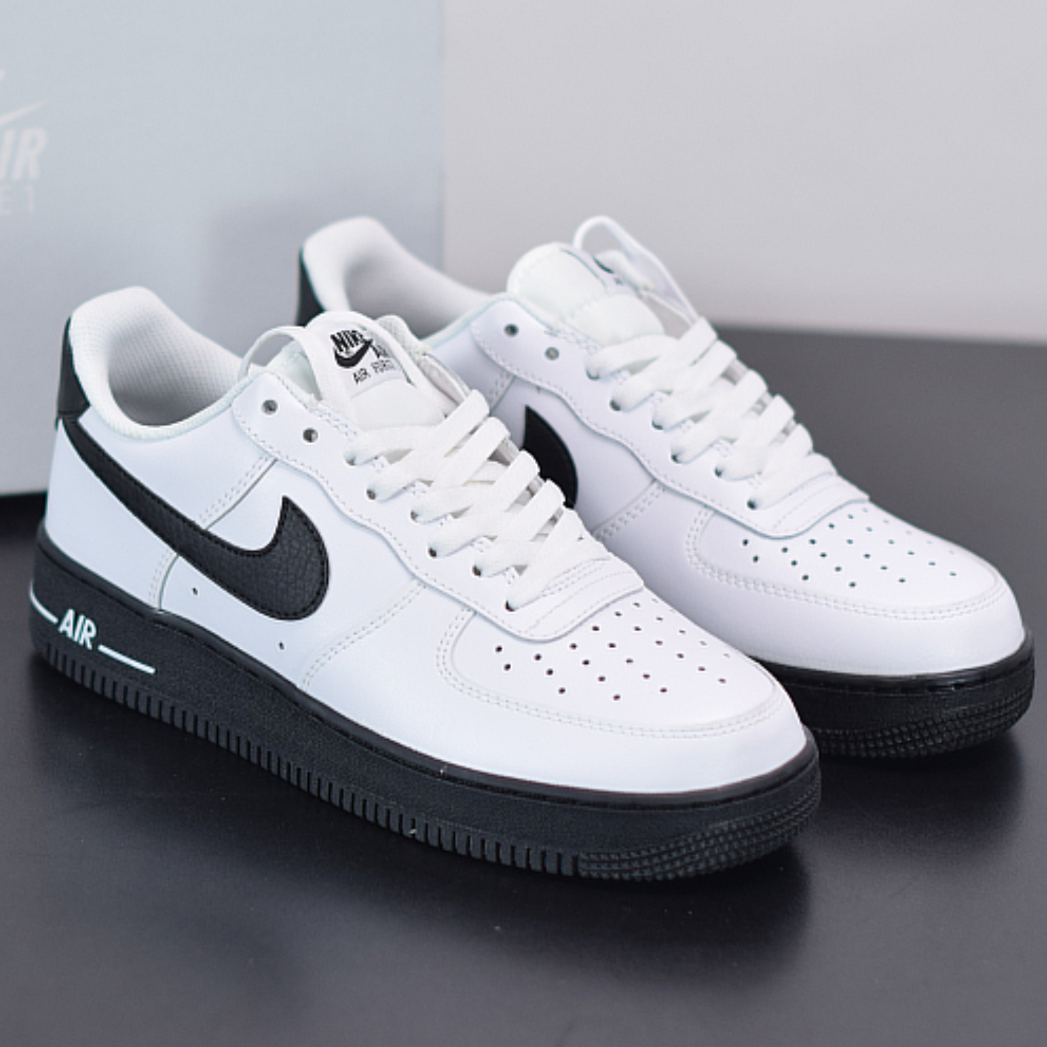 Nike Air Force 1 "White/Black"