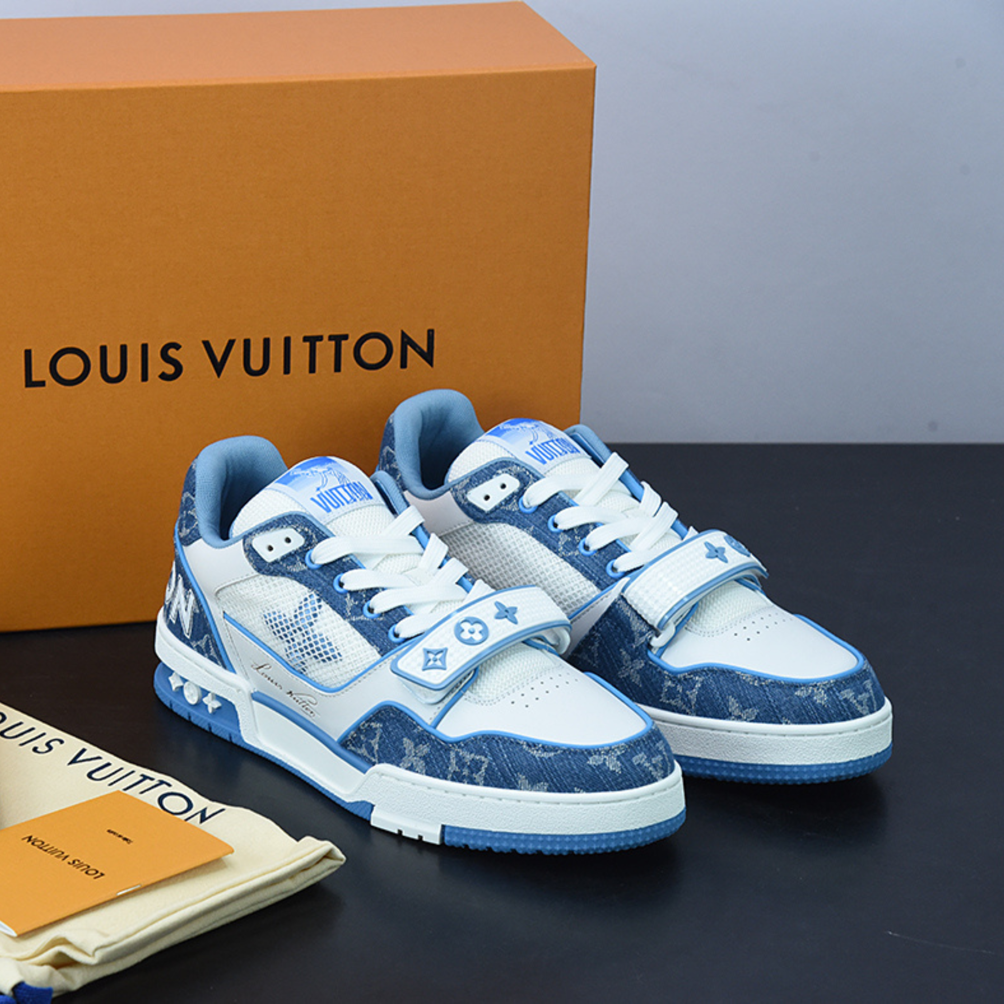 Louis Vuitton Trainer "Navy Blue White"