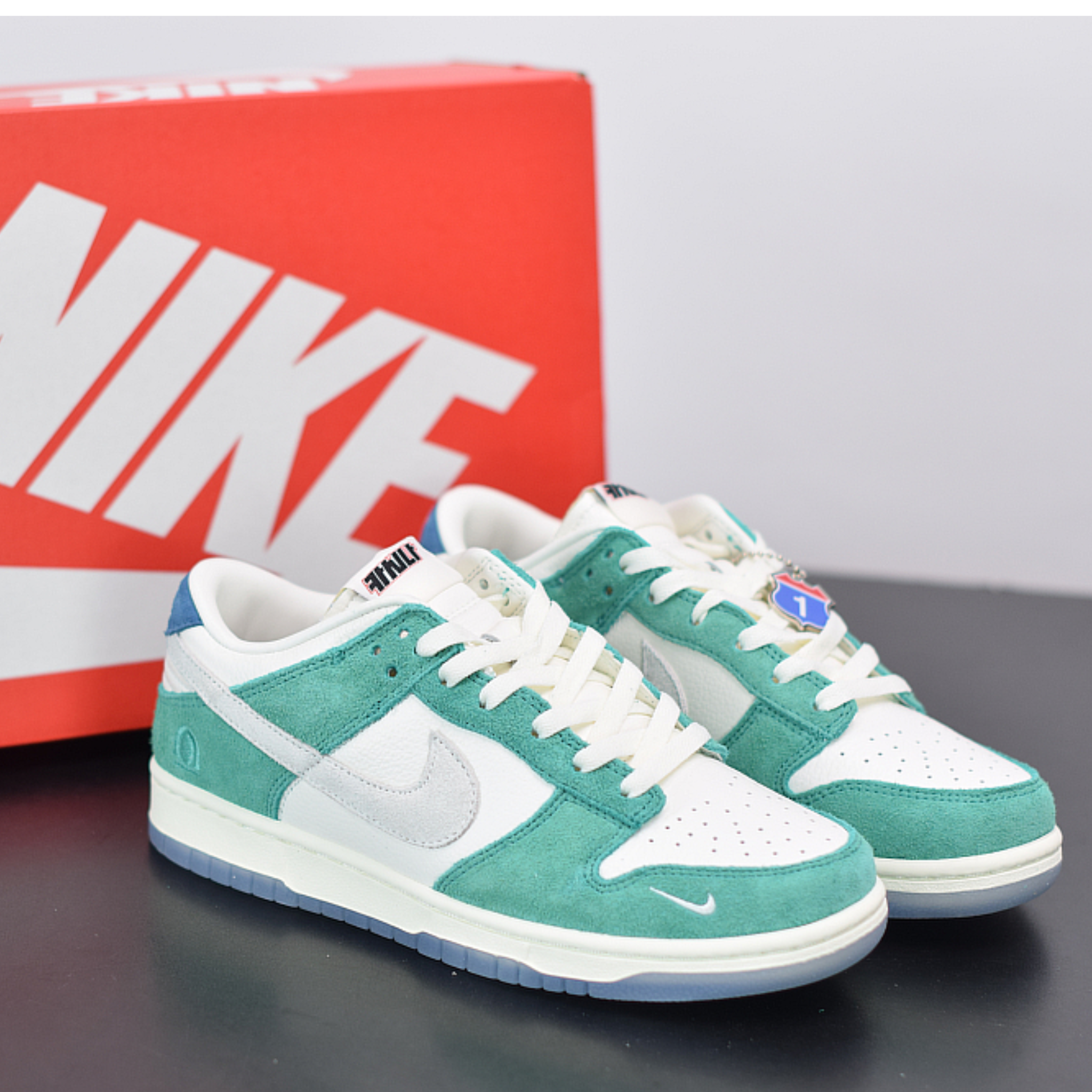 Nike Dunk Low "Kasina Neptune Green"