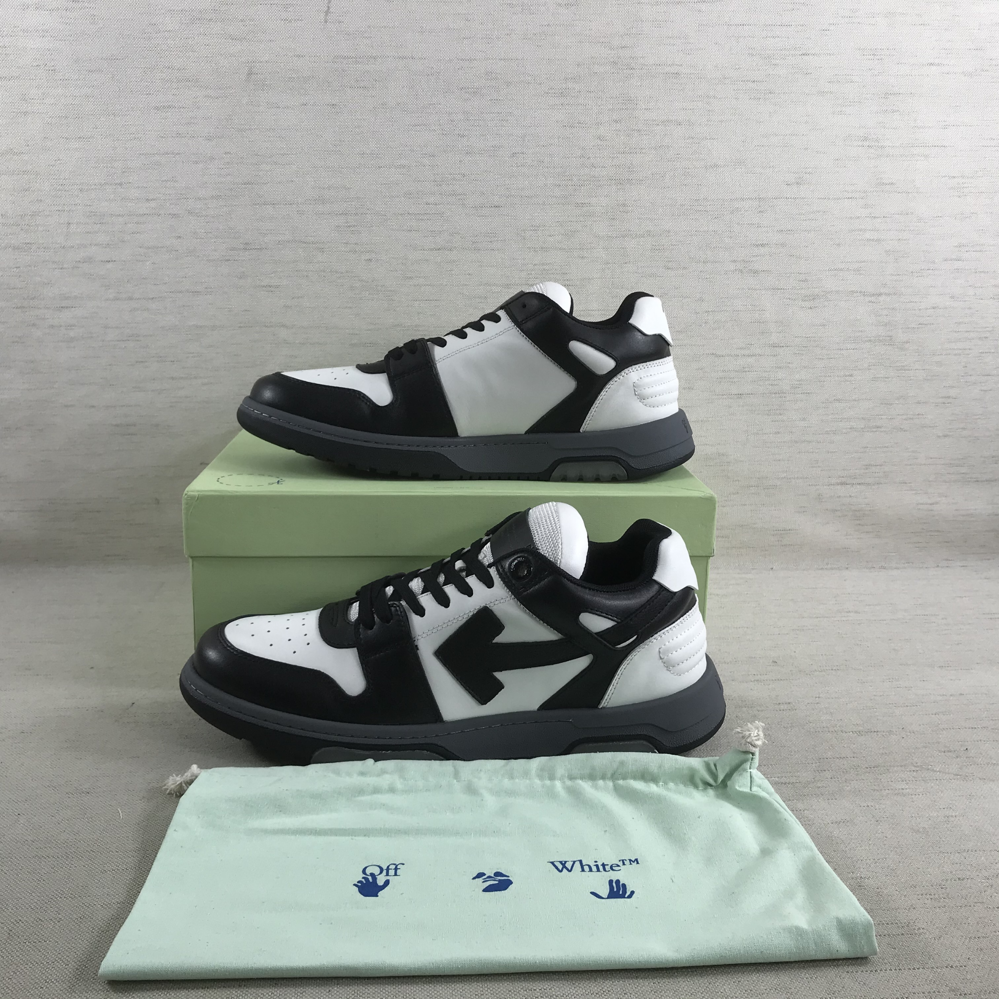 Off White Shoes "Black/White"