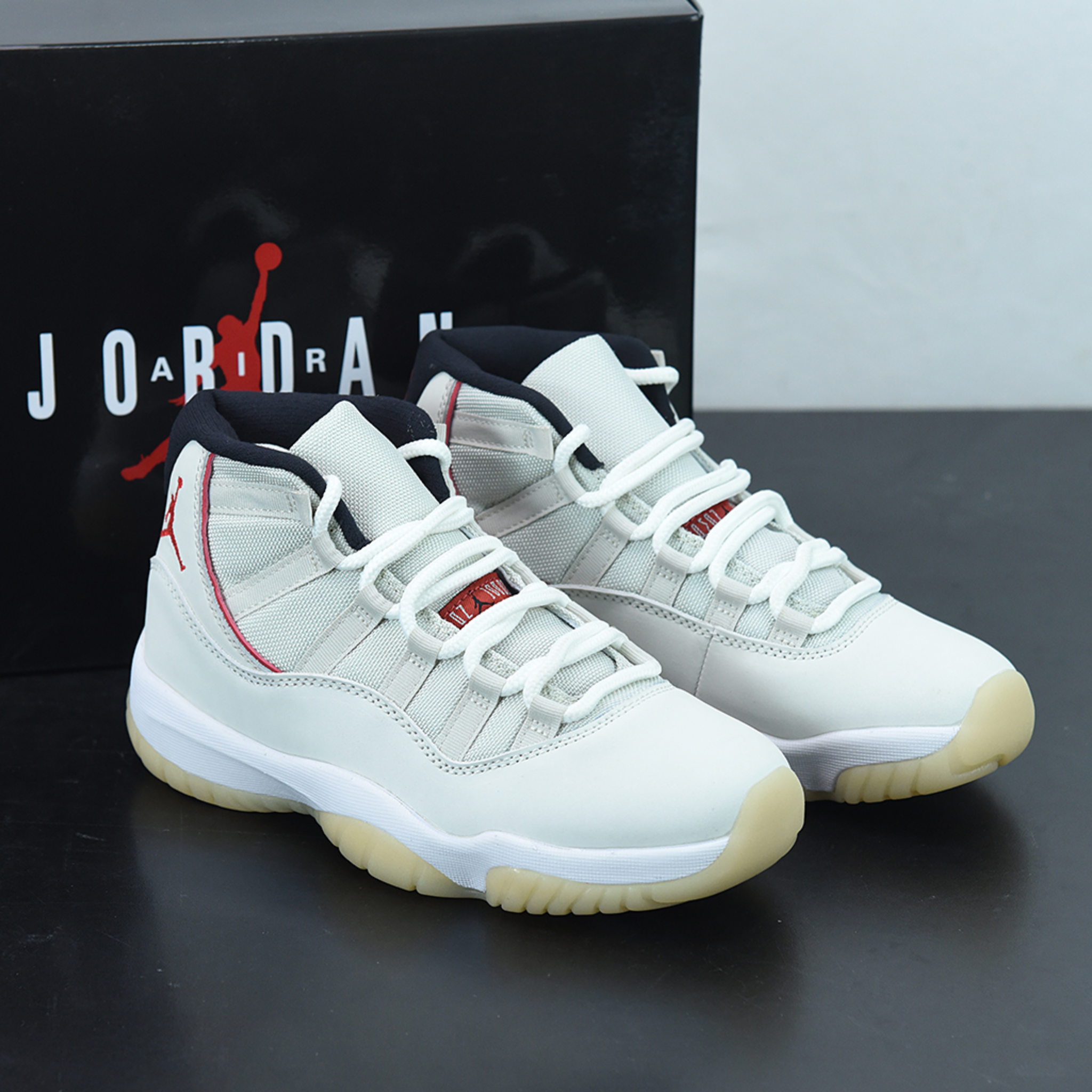 Nike Air Jordan 11 Retro "Platinum Tint"