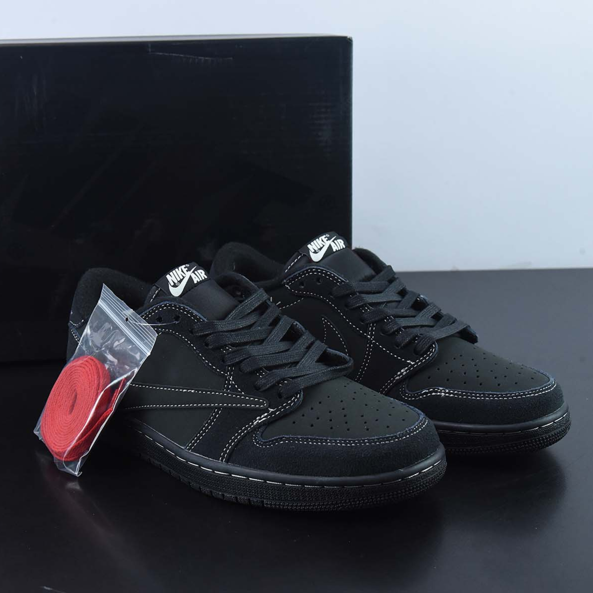 Nike Air Jordan 1 Low x Travis Scott "Black Phantom"