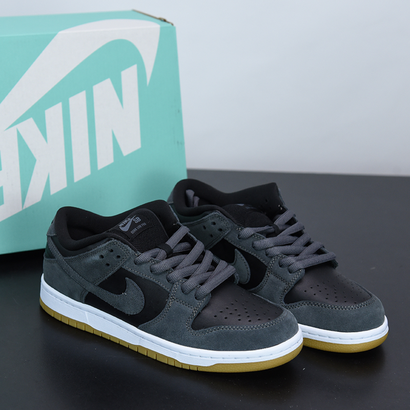 Sb dunk low trd sales qs