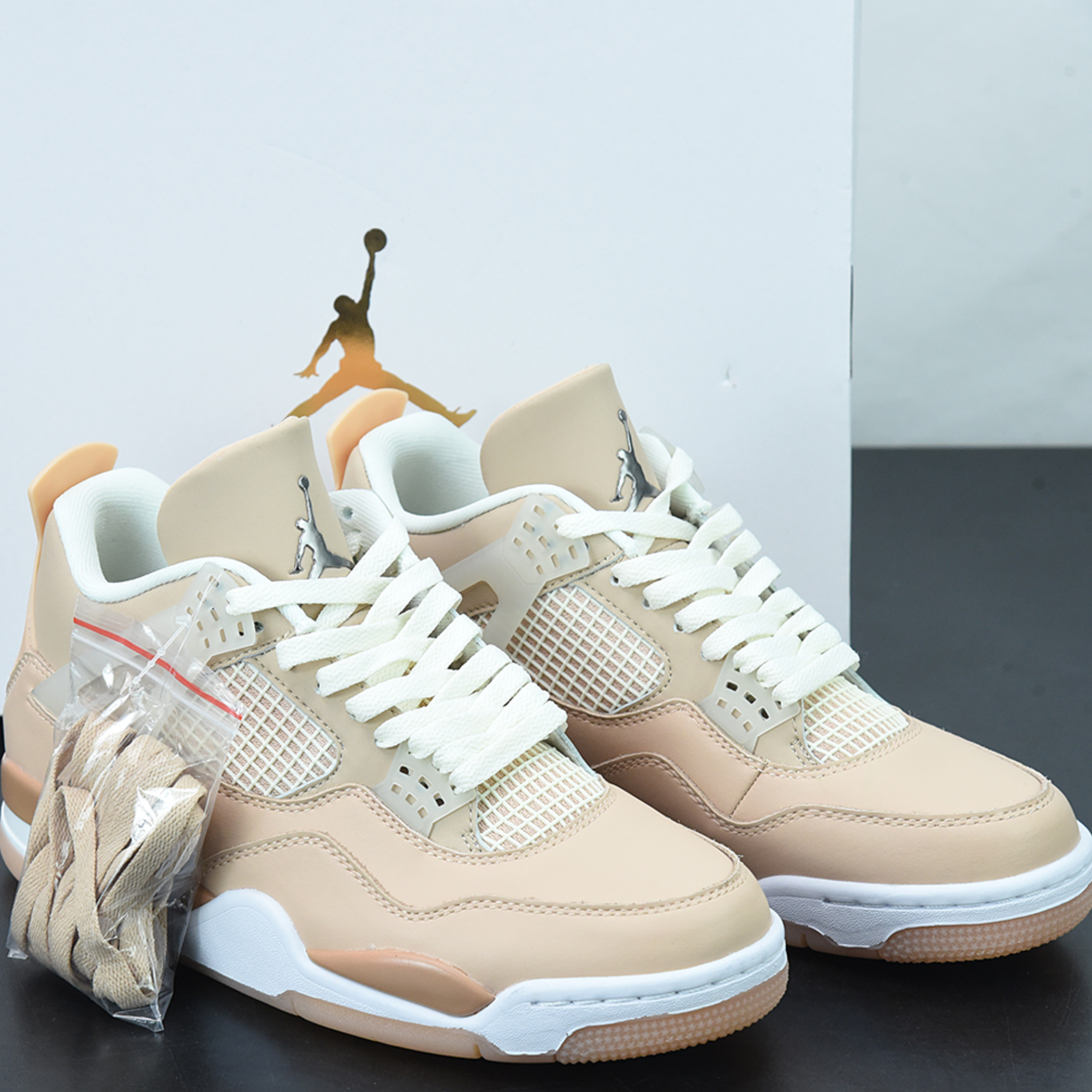 Nike Air Jordan 4 Retro "Shimmer"