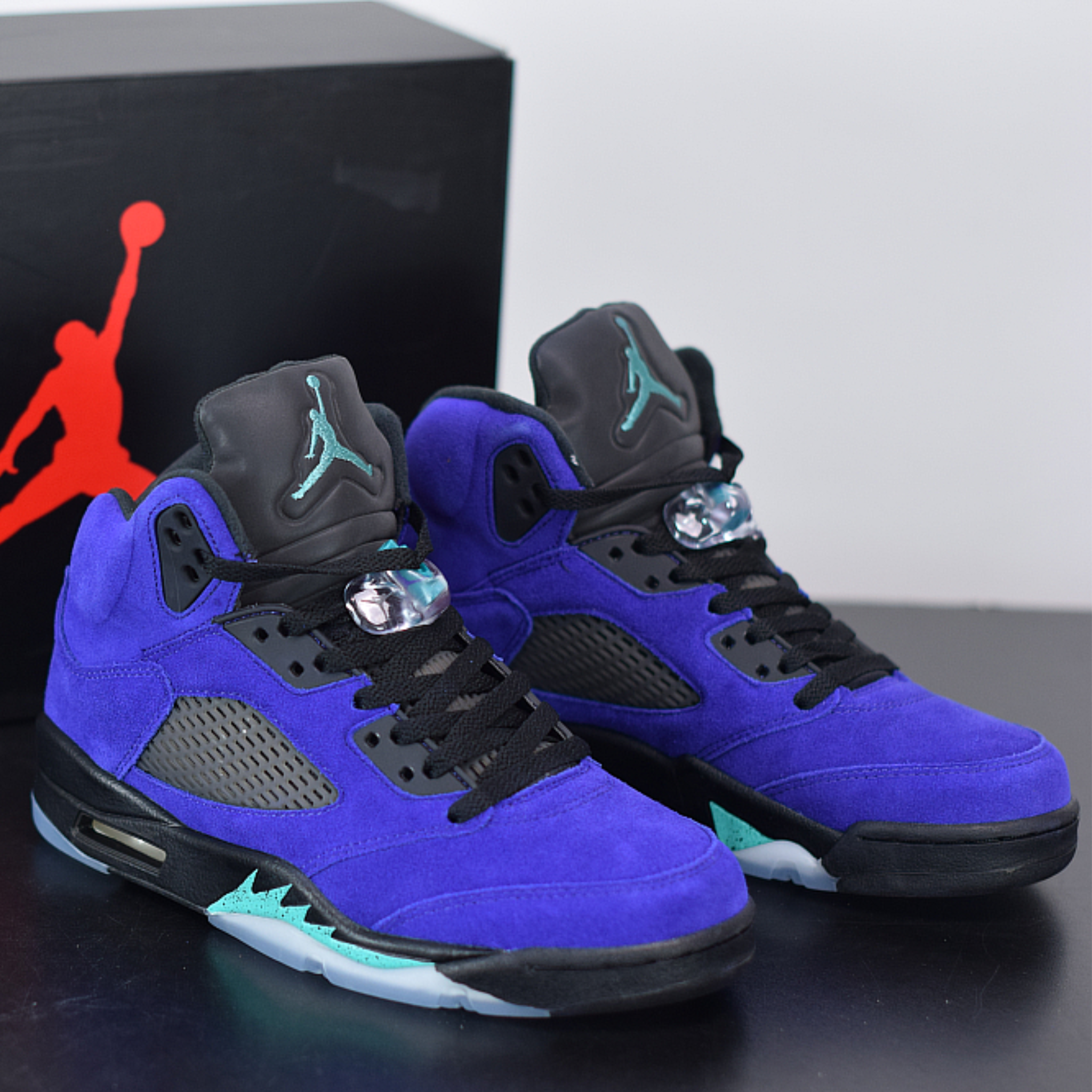 Nike Air Jordan 5 "Alternate Grape"