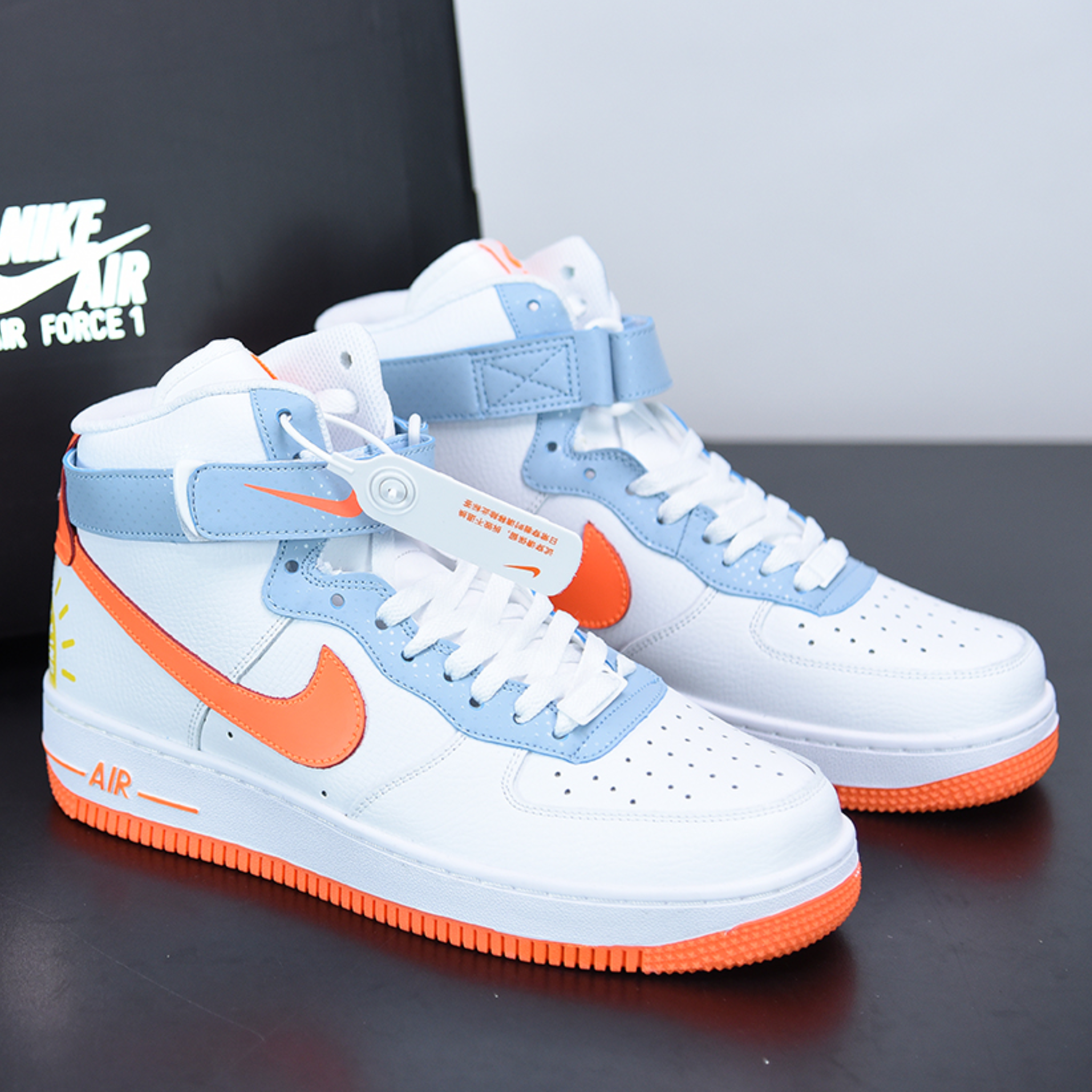 Nike Air Force 1 HI LX "White Orange"