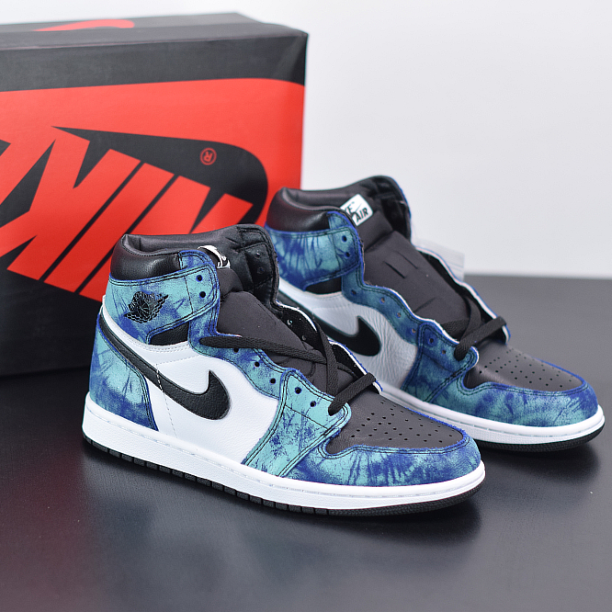 Nike Air Jordan 1 Retro High OG "Tie-Dye"