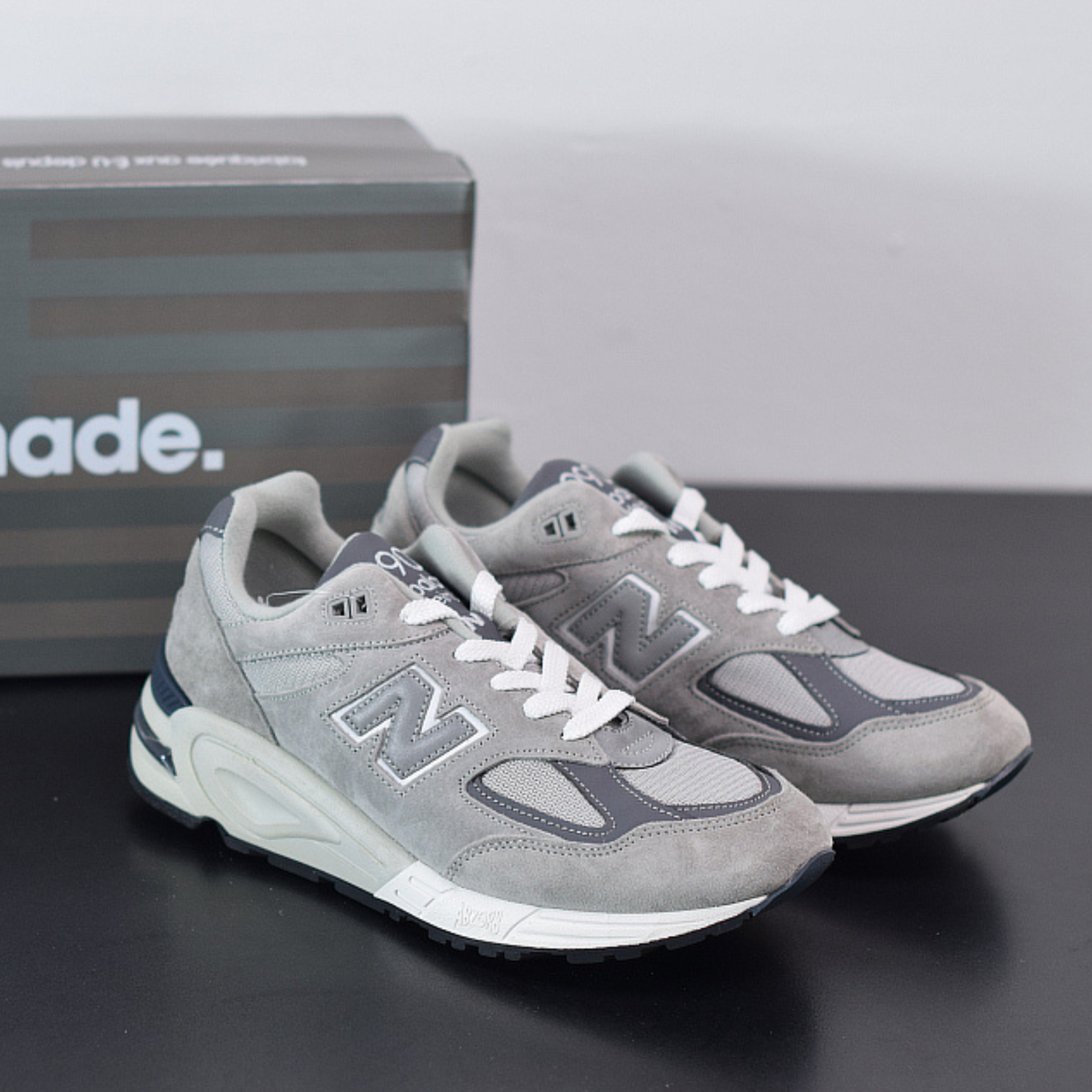 New Balance 990v2 "Kith Grey"