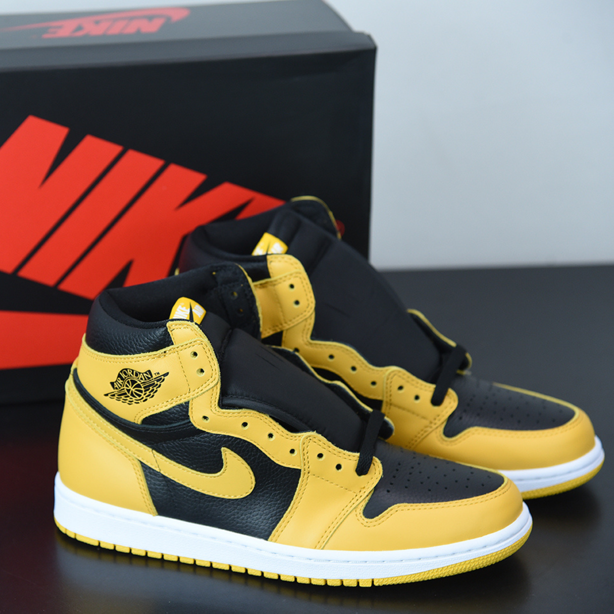 Nike Air Jordan 1 High Retro OG "Pollen"