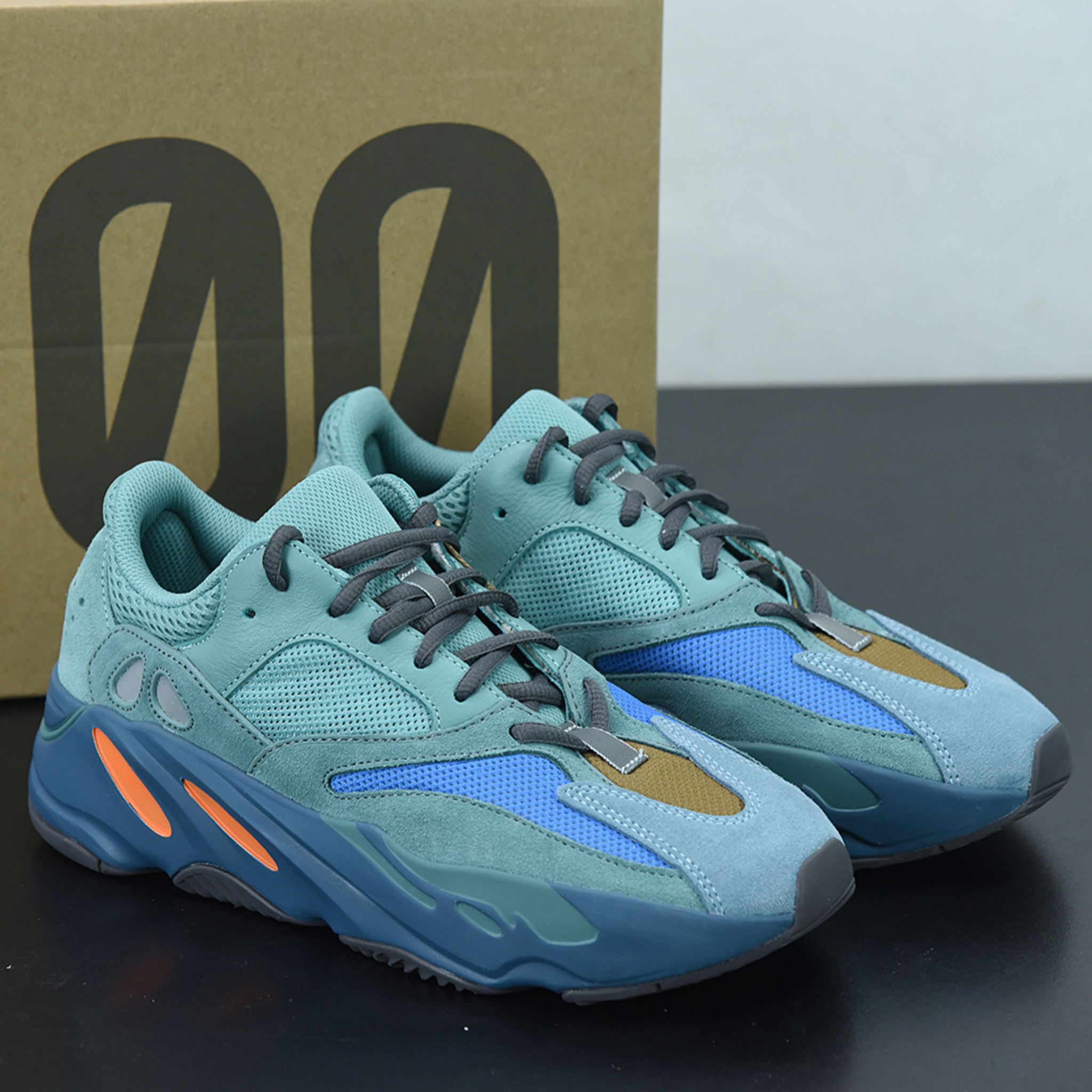 Yeezy Boost 700 "Fade Azure"