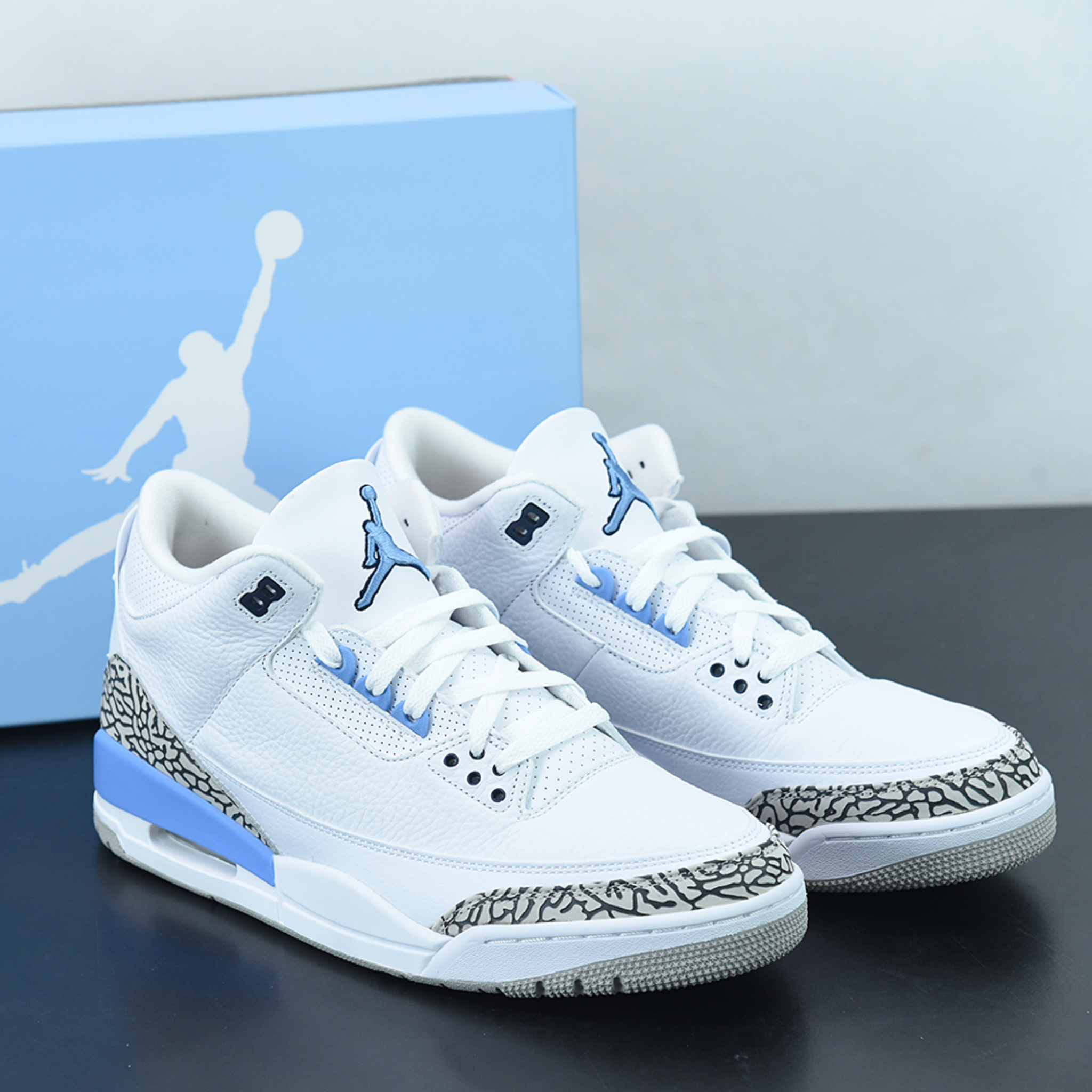 Nike Air Jordan 3 Retro "UNC" (2020)