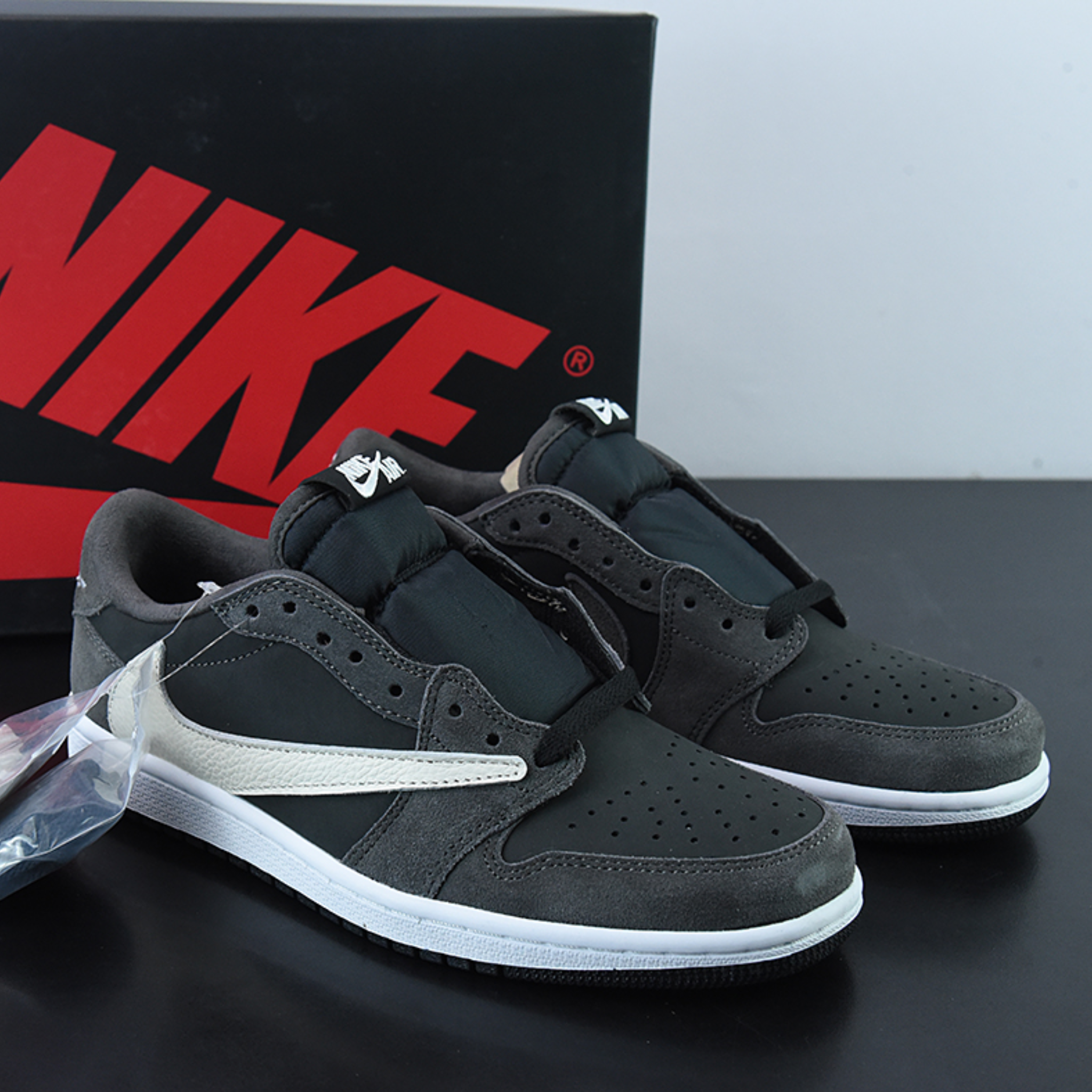 Nike Air Jordan 1 Low "Black"