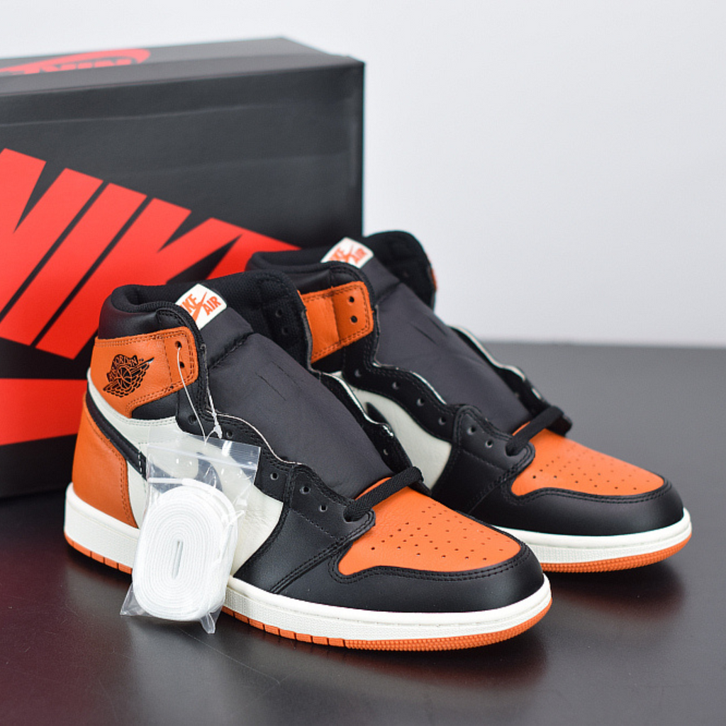 Air jordan 1 clearance retro high og black/starfish-sail