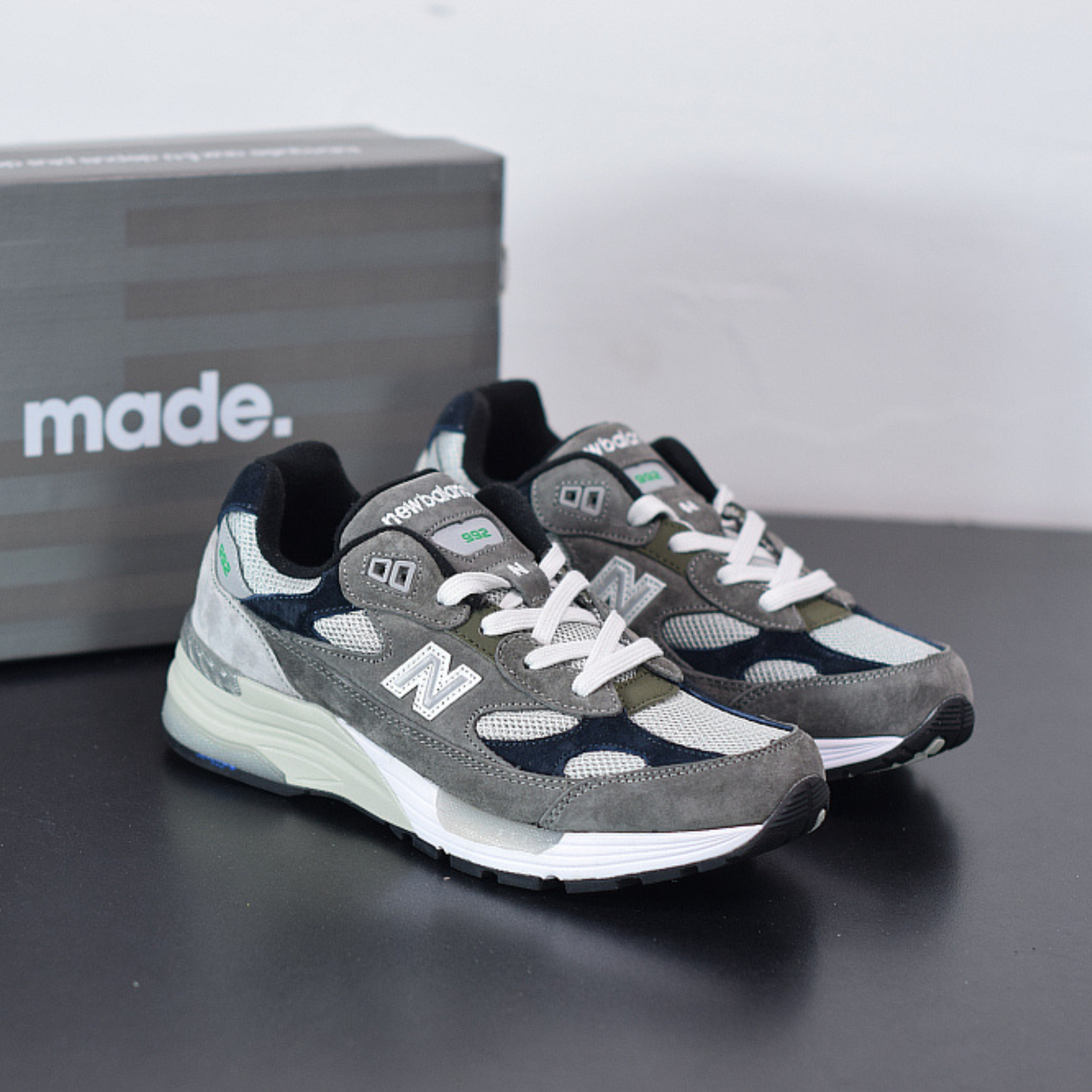 New balance M992MC1