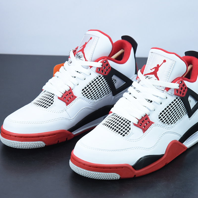 Nike Air Jordan 4 Retro "Fire Red 2020"