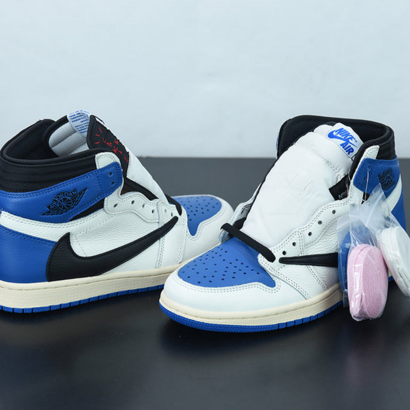 Nike travis scott jordan 1 deals canada