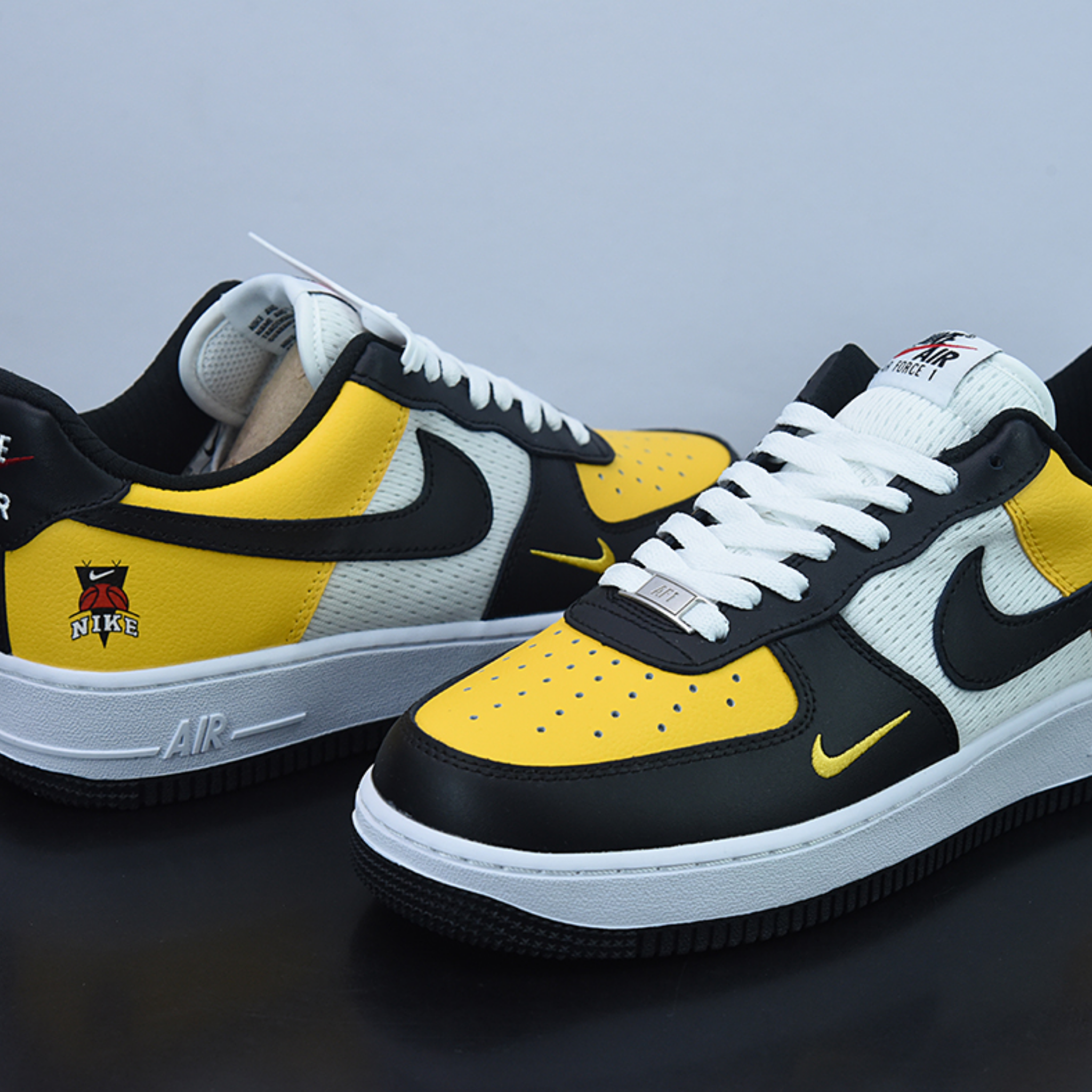 Nike Air Force 1 Low '07 LV8 "Black Gold Jersey Mesh"