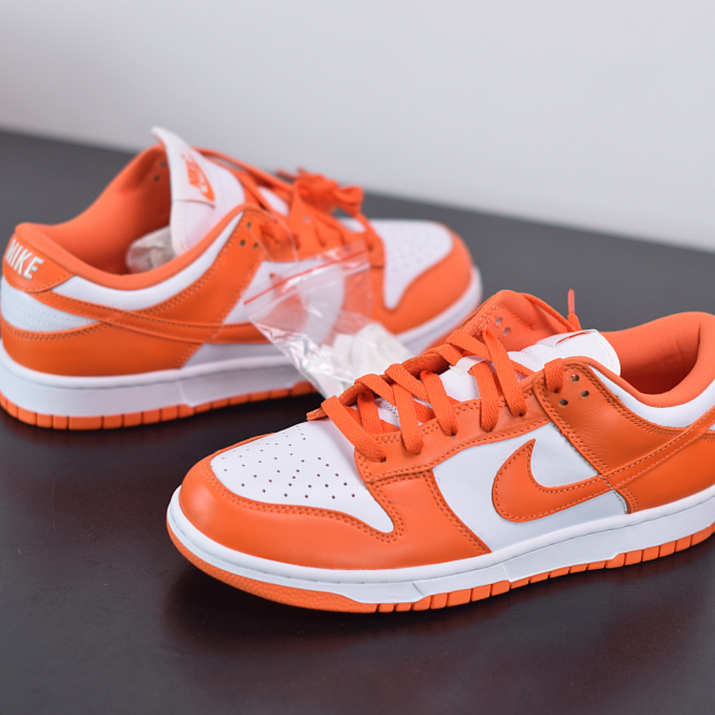 Nike sb best sale dunk low orange