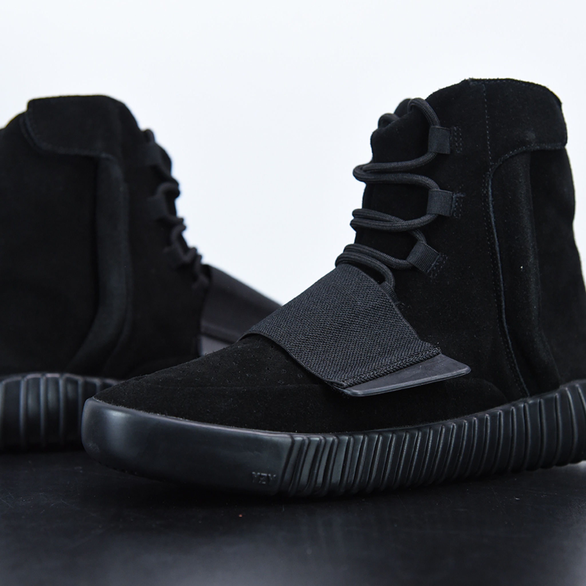 Adidas Yeezy Boost  750 "Triple Black"